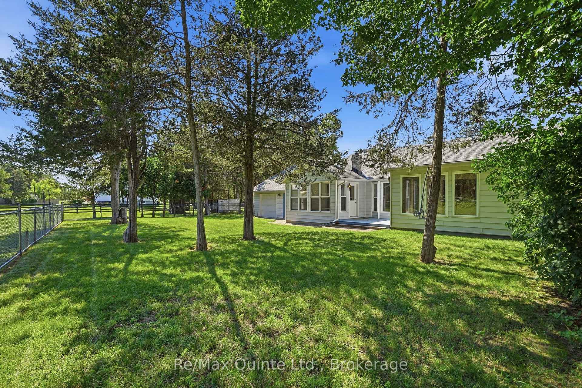 Photo 6 of 1076 Massassauga Road, Prince Edward County, Ameliasburg Ward — HOMEH