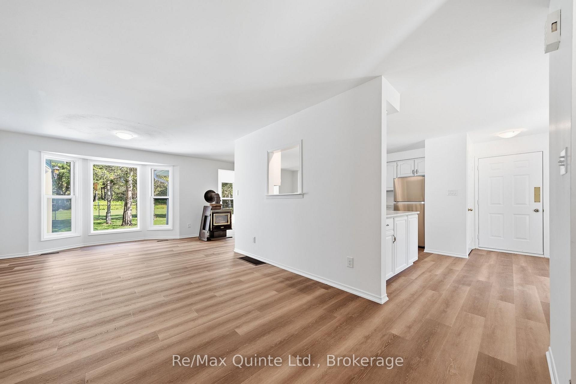 Photo 11 of 1076 Massassauga Road, Prince Edward County, Ameliasburg Ward — HOMEH