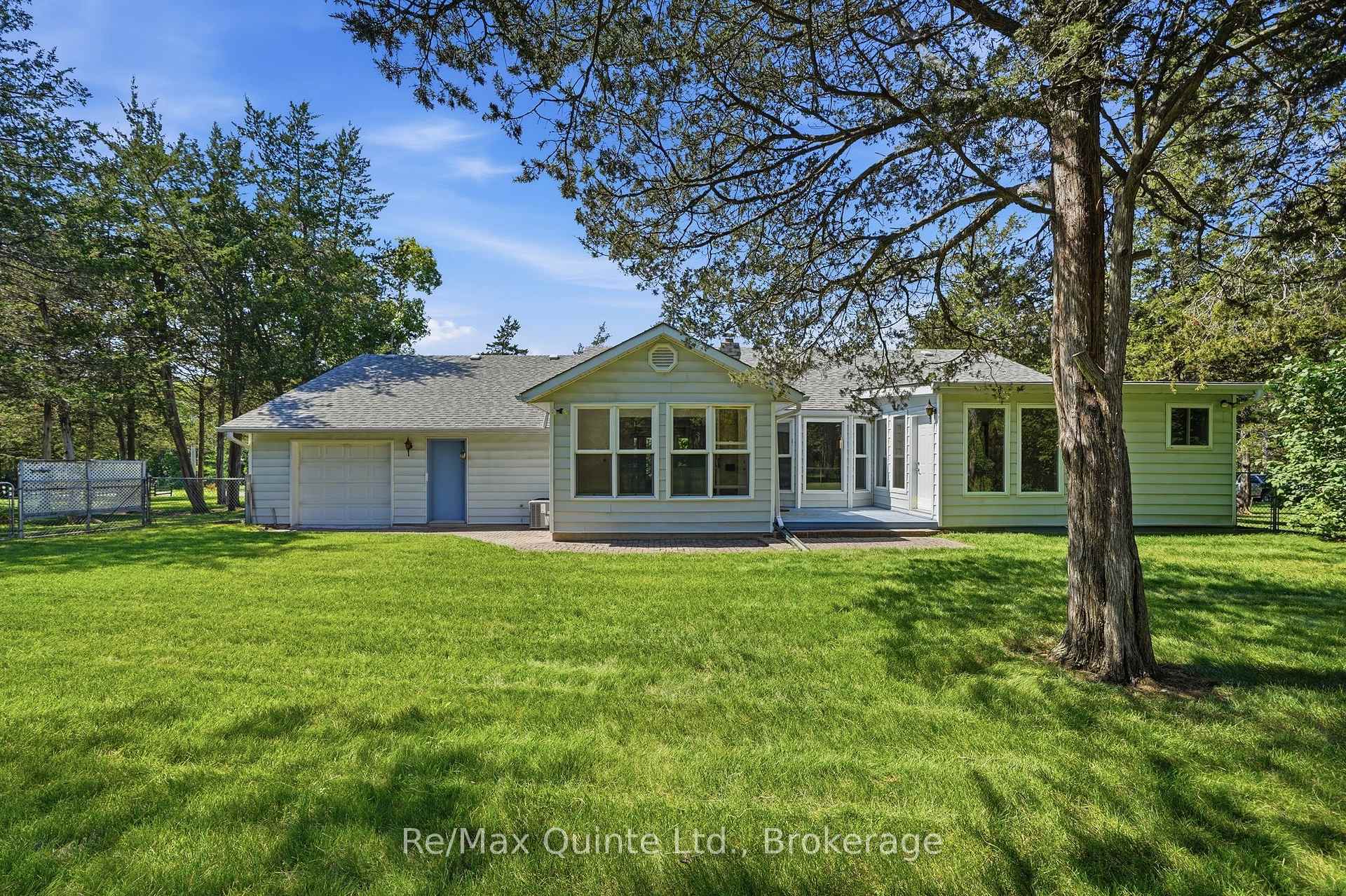 Photo 40 of 1076 Massassauga Road, Prince Edward County, Ameliasburg Ward — HOMEH