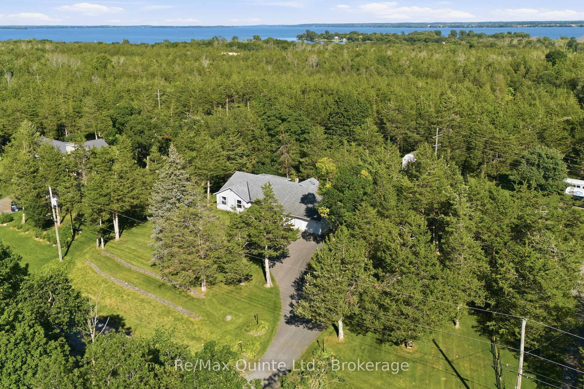 Photo 48 of 1076 Massassauga Road, Prince Edward County, Ameliasburg Ward — HOMEH