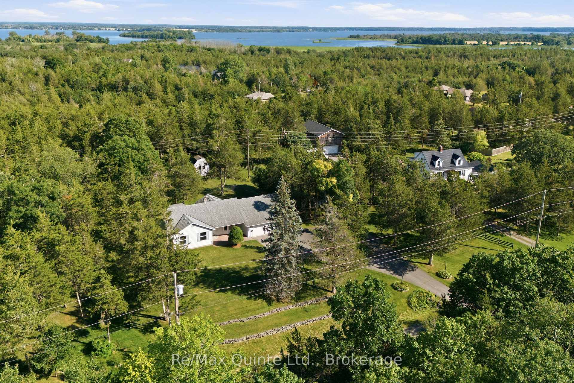 Photo 49 of 1076 Massassauga Road, Prince Edward County, Ameliasburg Ward — HOMEH