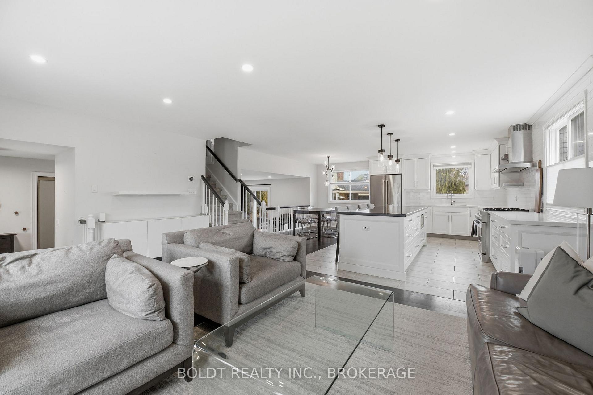 Photo 9 of 3 Wendover Place, St. Catharines, Lakeshore — HOMEH