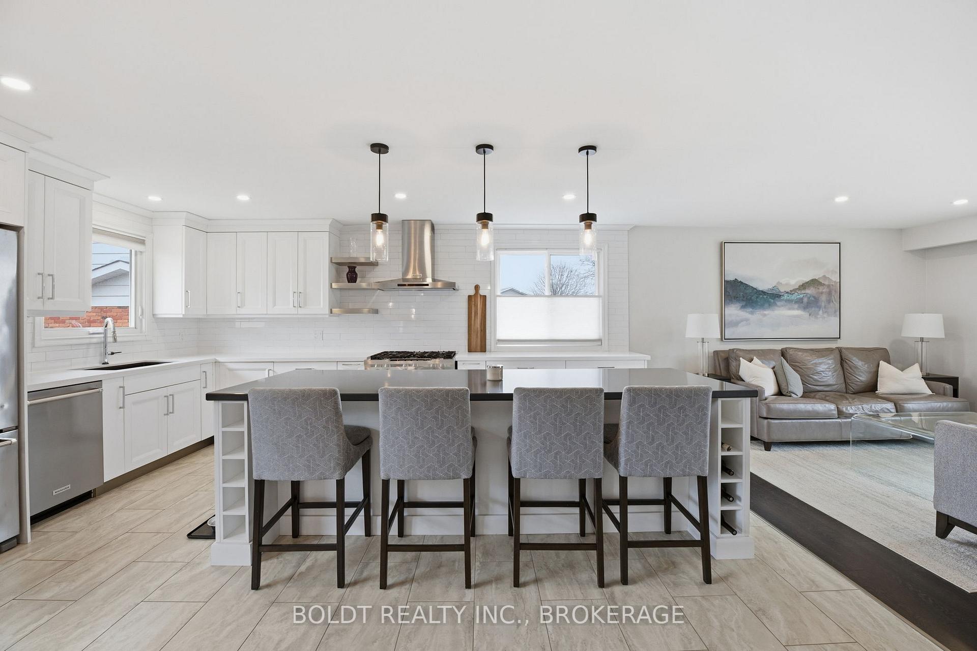 Photo 13 of 3 Wendover Place, St. Catharines, Lakeshore — HOMEH
