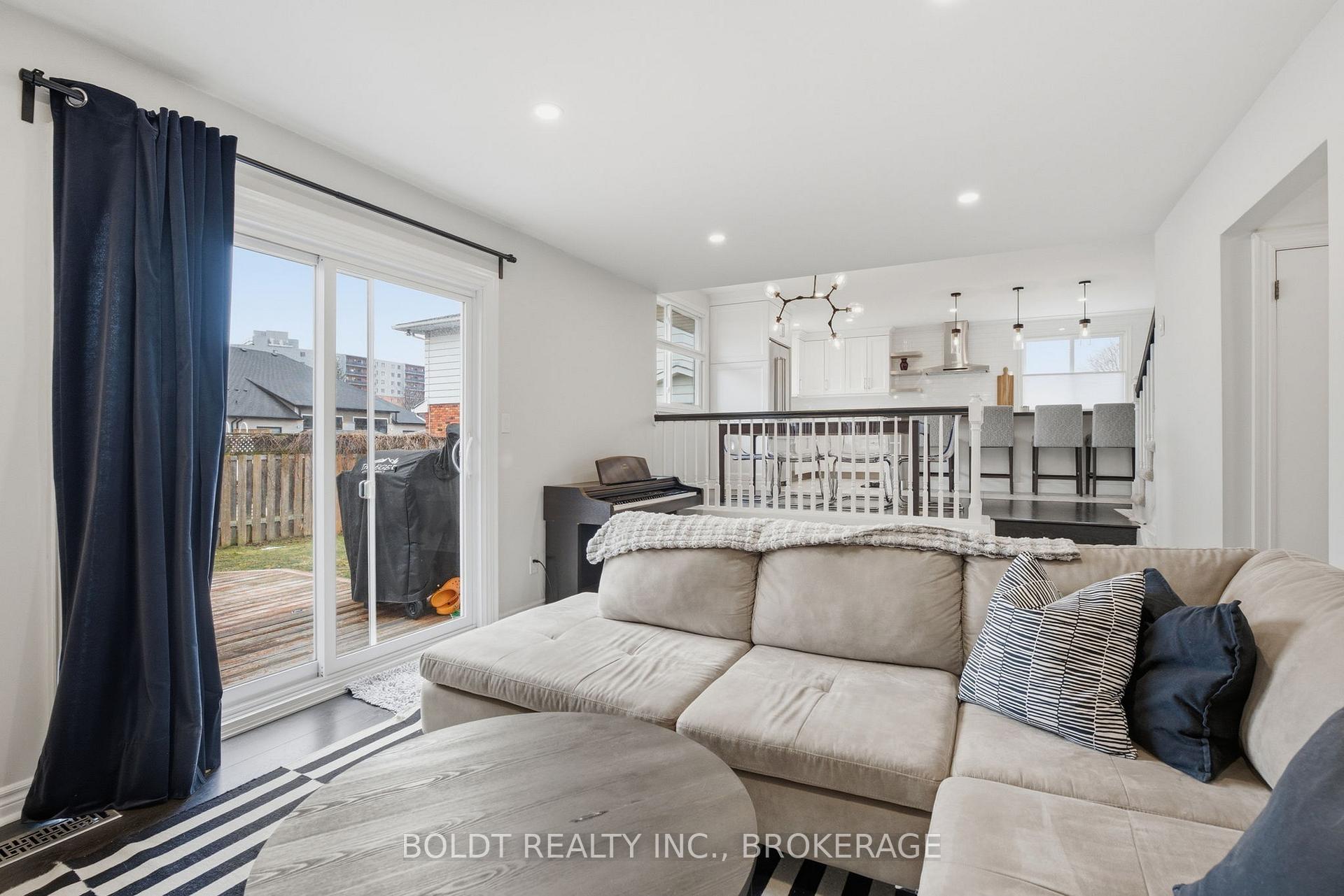 Photo 18 of 3 Wendover Place, St. Catharines, Lakeshore — HOMEH
