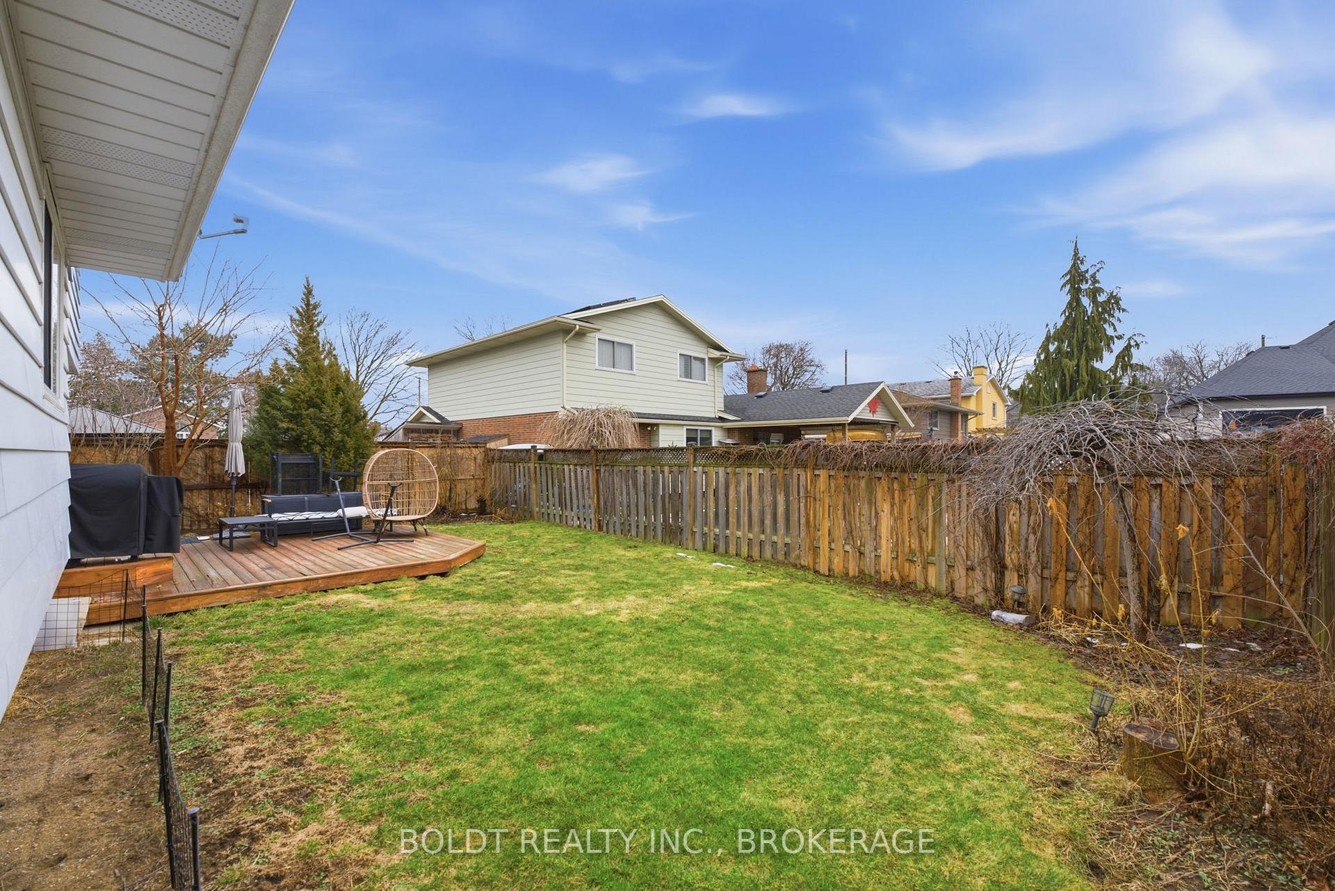 Photo 34 of 3 Wendover Place, St. Catharines, Lakeshore — HOMEH