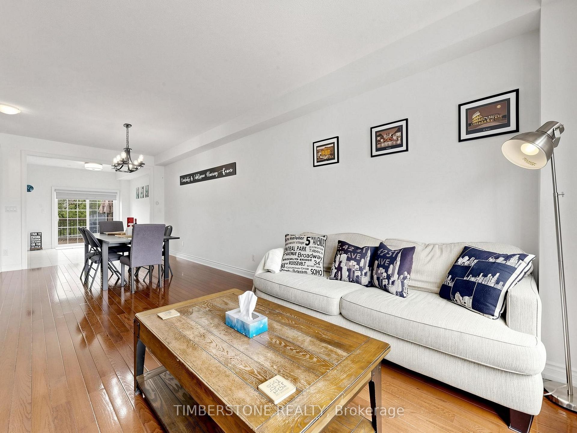 Photo 8 of 32 George Bogg Road, Vaughan, East Woodbridge — HOMEH