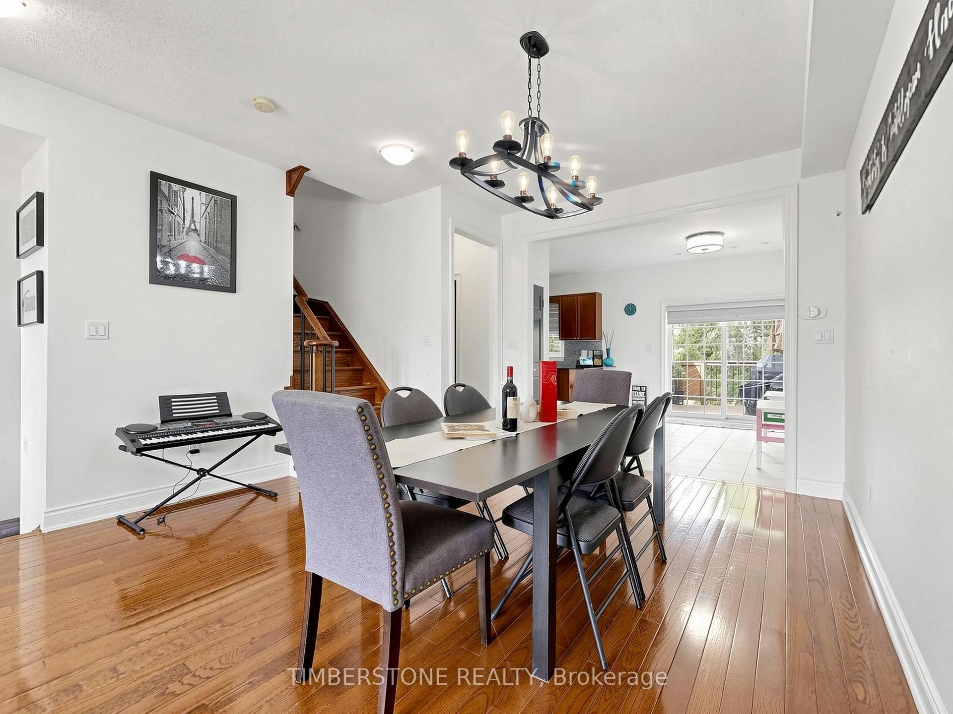 Photo 13 of 32 George Bogg Road, Vaughan, East Woodbridge — HOMEH