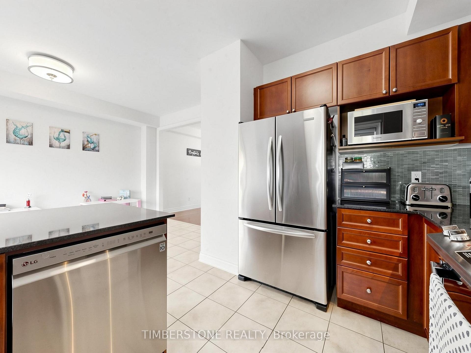 Photo 20 of 32 George Bogg Road, Vaughan, East Woodbridge — HOMEH