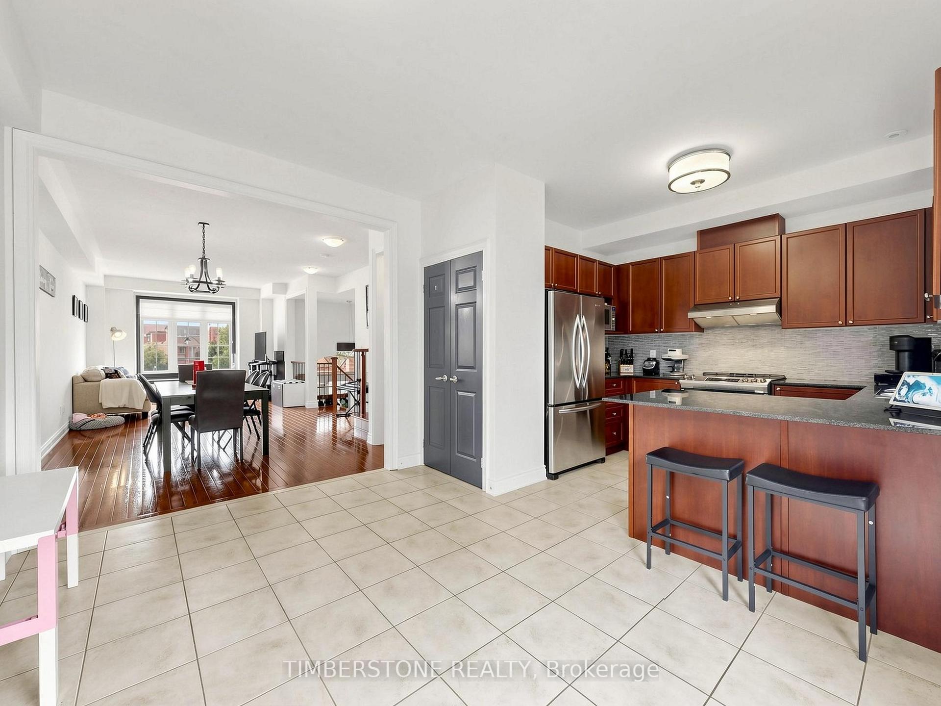 Photo 21 of 32 George Bogg Road, Vaughan, East Woodbridge — HOMEH