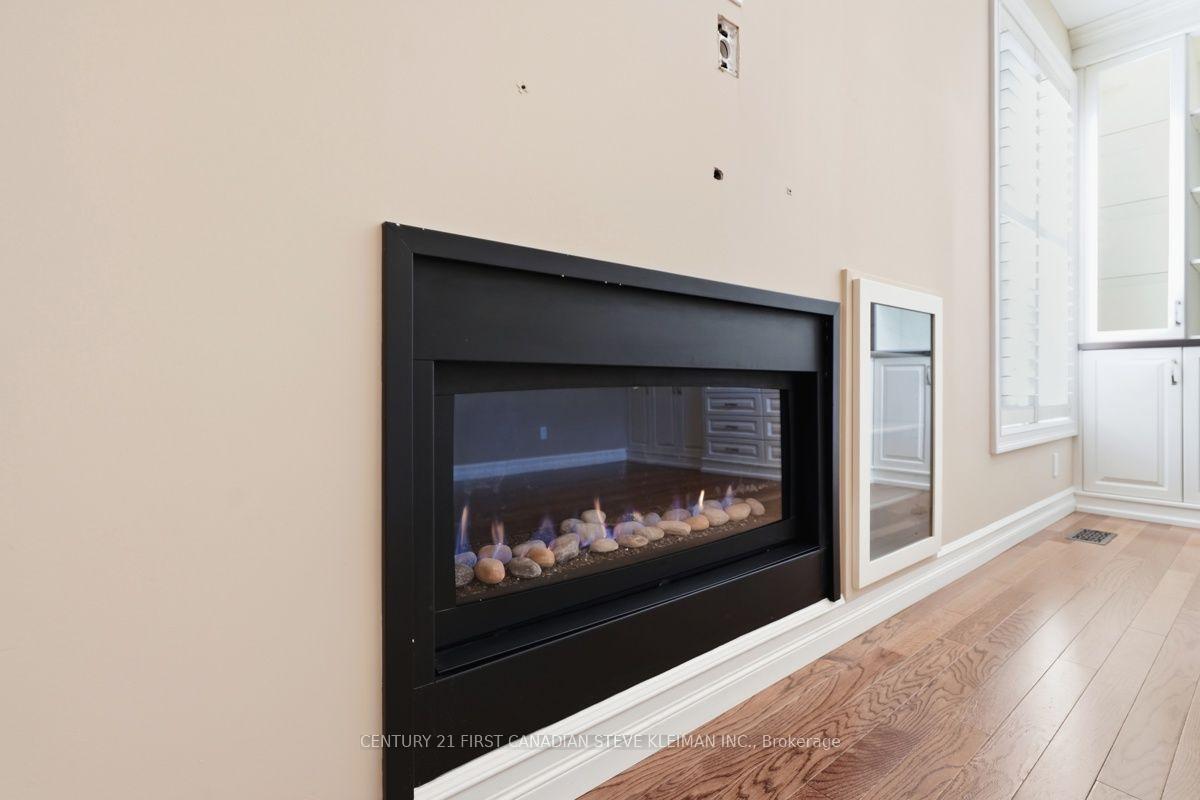 Photo 16 of 128 Salisbury Drive, Middlesex Centre, Birr — HOMEH