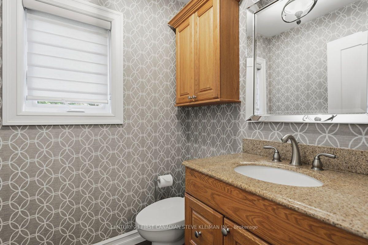 Photo 17 of 128 Salisbury Drive, Middlesex Centre, Birr — HOMEH