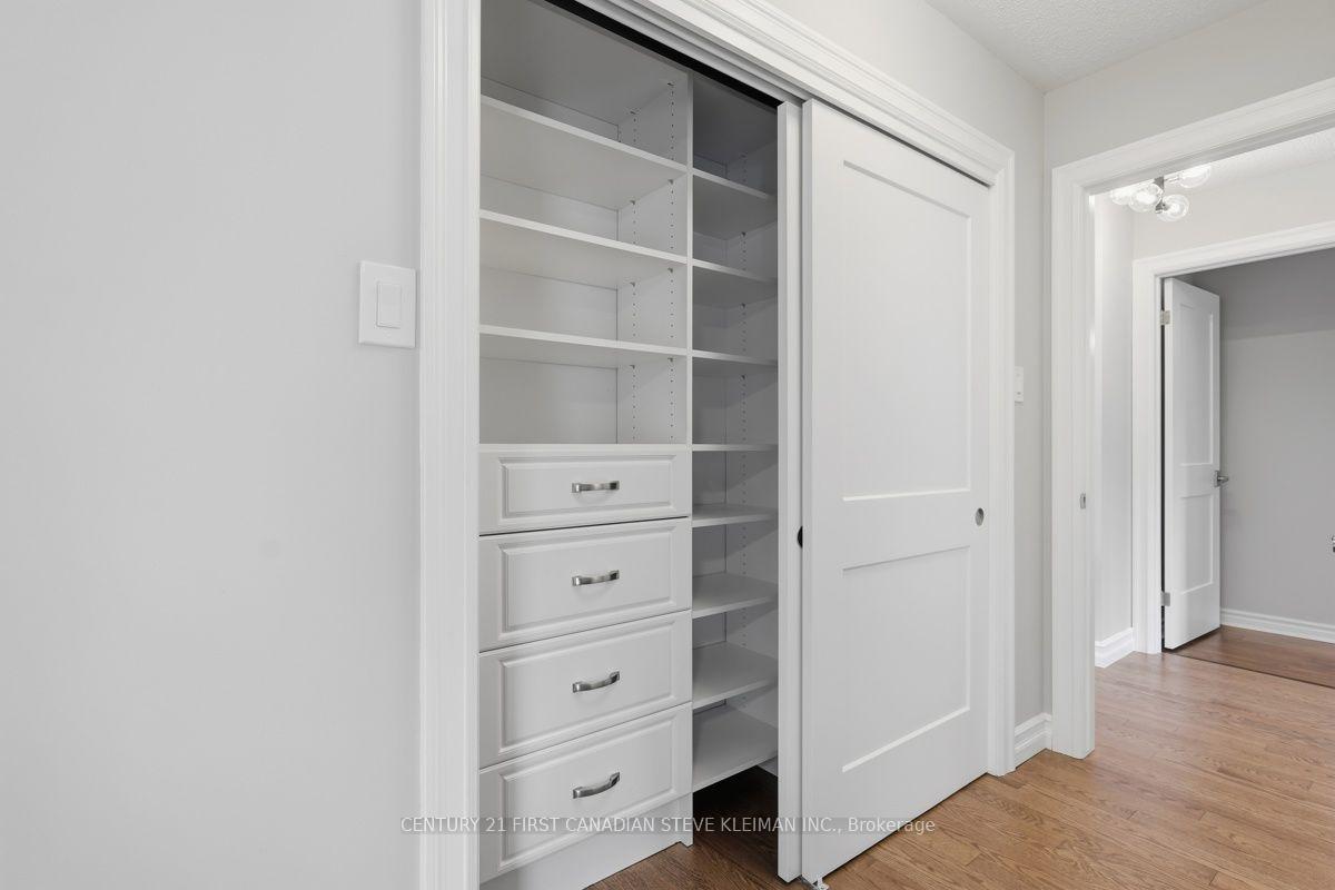 Photo 20 of 128 Salisbury Drive, Middlesex Centre, Birr — HOMEH