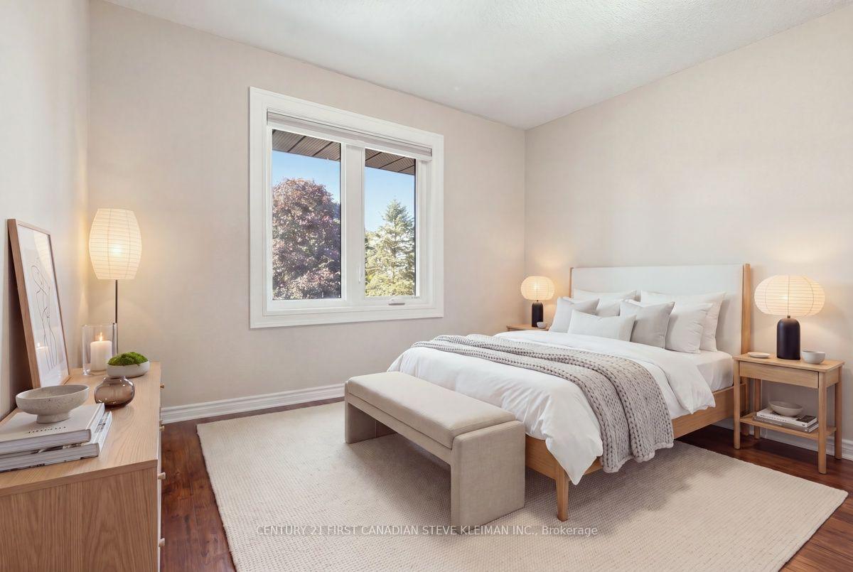Photo 25 of 128 Salisbury Drive, Middlesex Centre, Birr — HOMEH