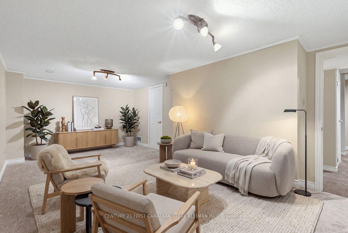 Photo 31 of 128 Salisbury Drive, Middlesex Centre, Birr — HOMEH