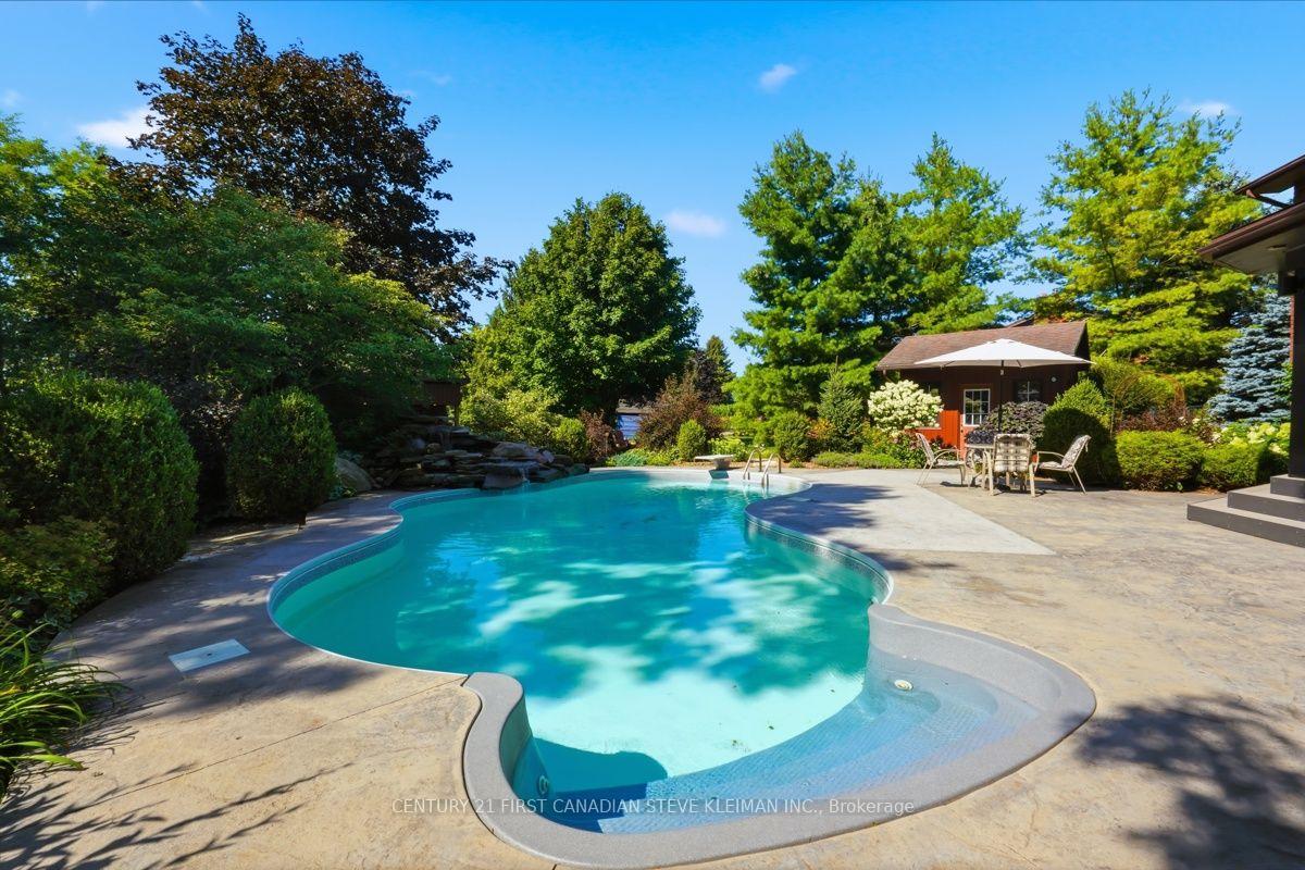 Photo 45 of 128 Salisbury Drive, Middlesex Centre, Birr — HOMEH