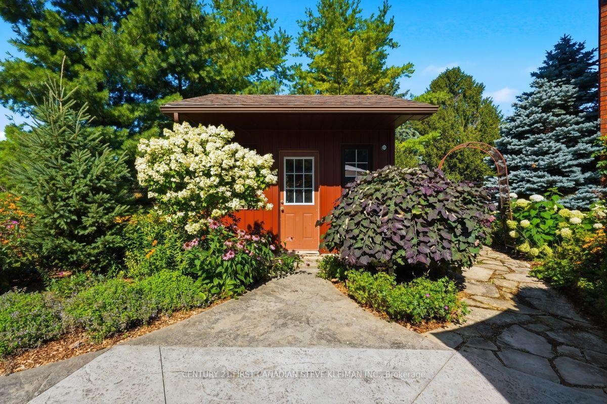 Photo 47 of 128 Salisbury Drive, Middlesex Centre, Birr — HOMEH