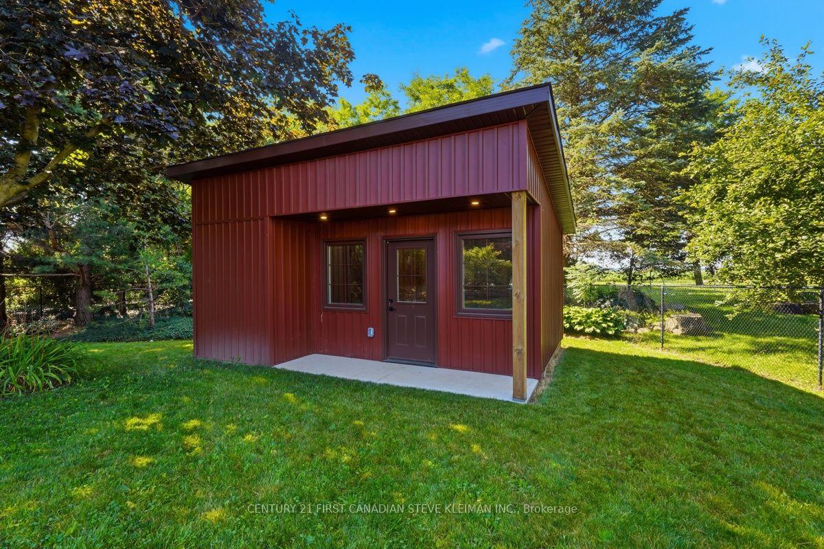 Photo 48 of 128 Salisbury Drive, Middlesex Centre, Birr — HOMEH