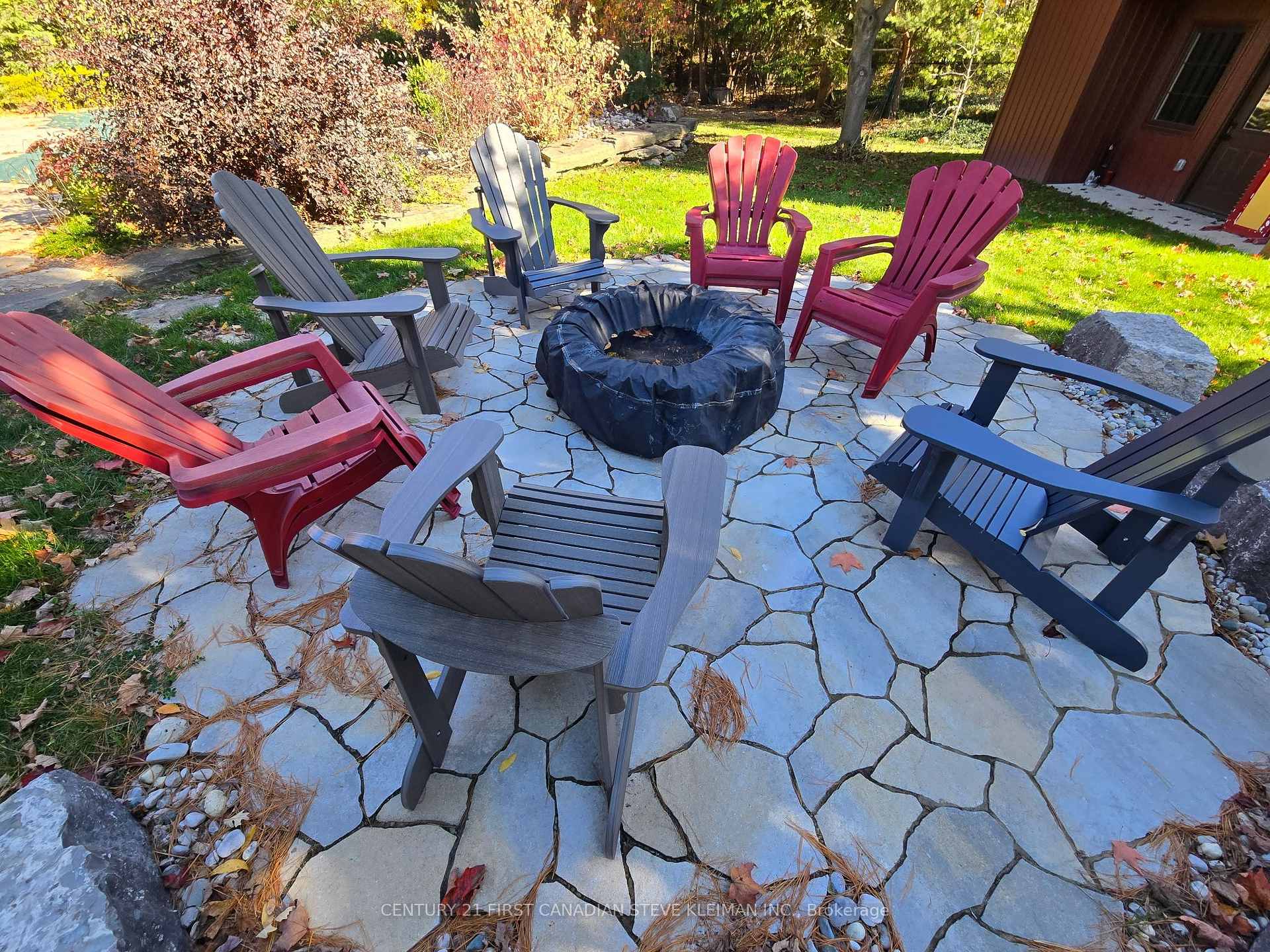 Photo 53 of 128 Salisbury Drive, Middlesex Centre, Birr — HOMEH