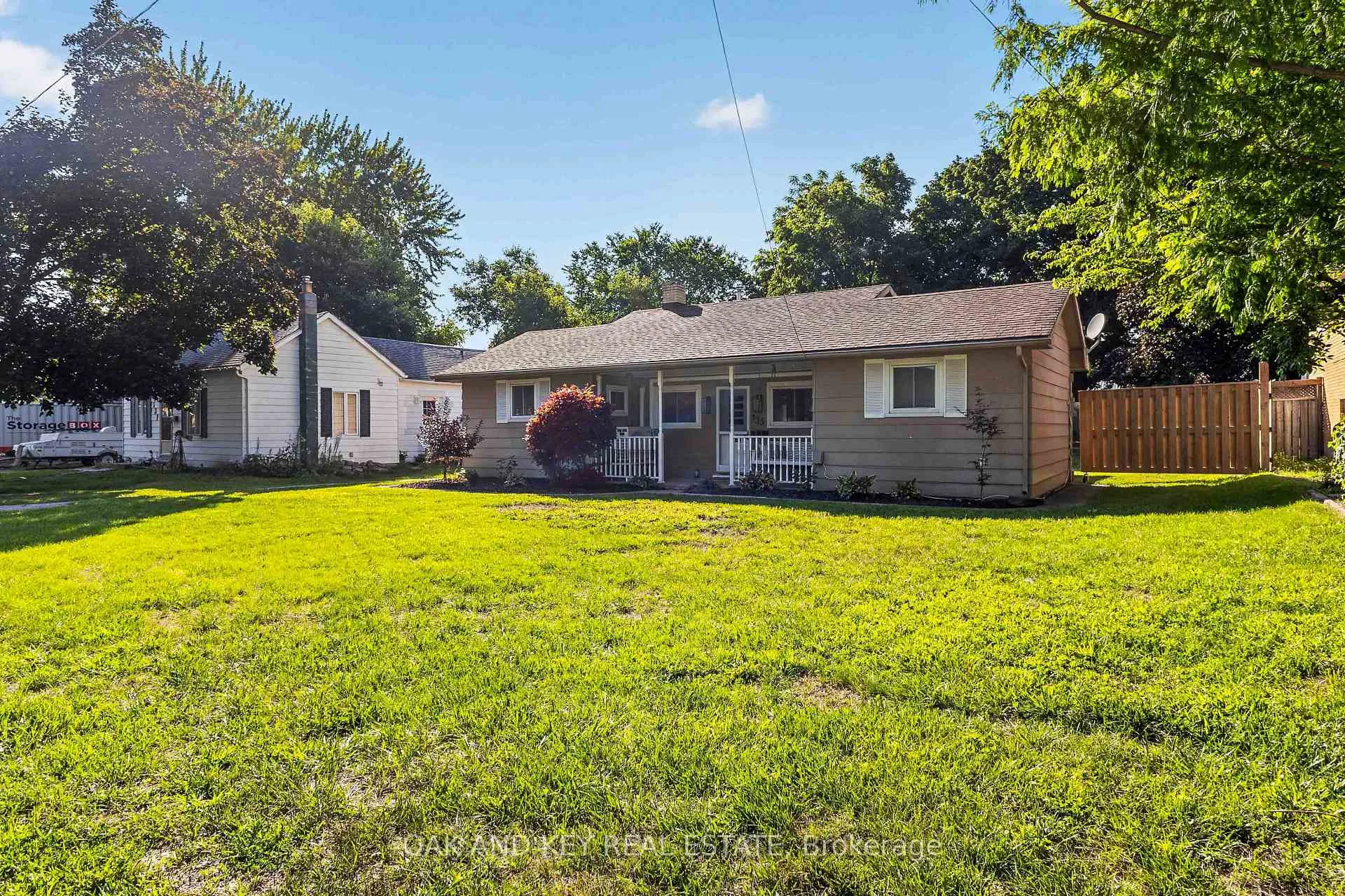 Photo 15 of 125 Keefer Street, Strathroy-Caradoc, SW — HOMEH