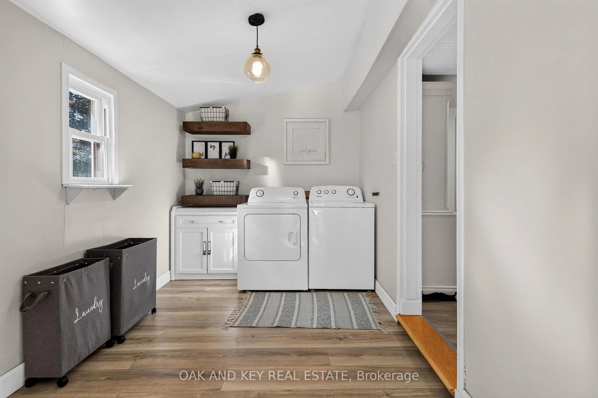 Photo 38 of 125 Keefer Street, Strathroy-Caradoc, SW — HOMEH