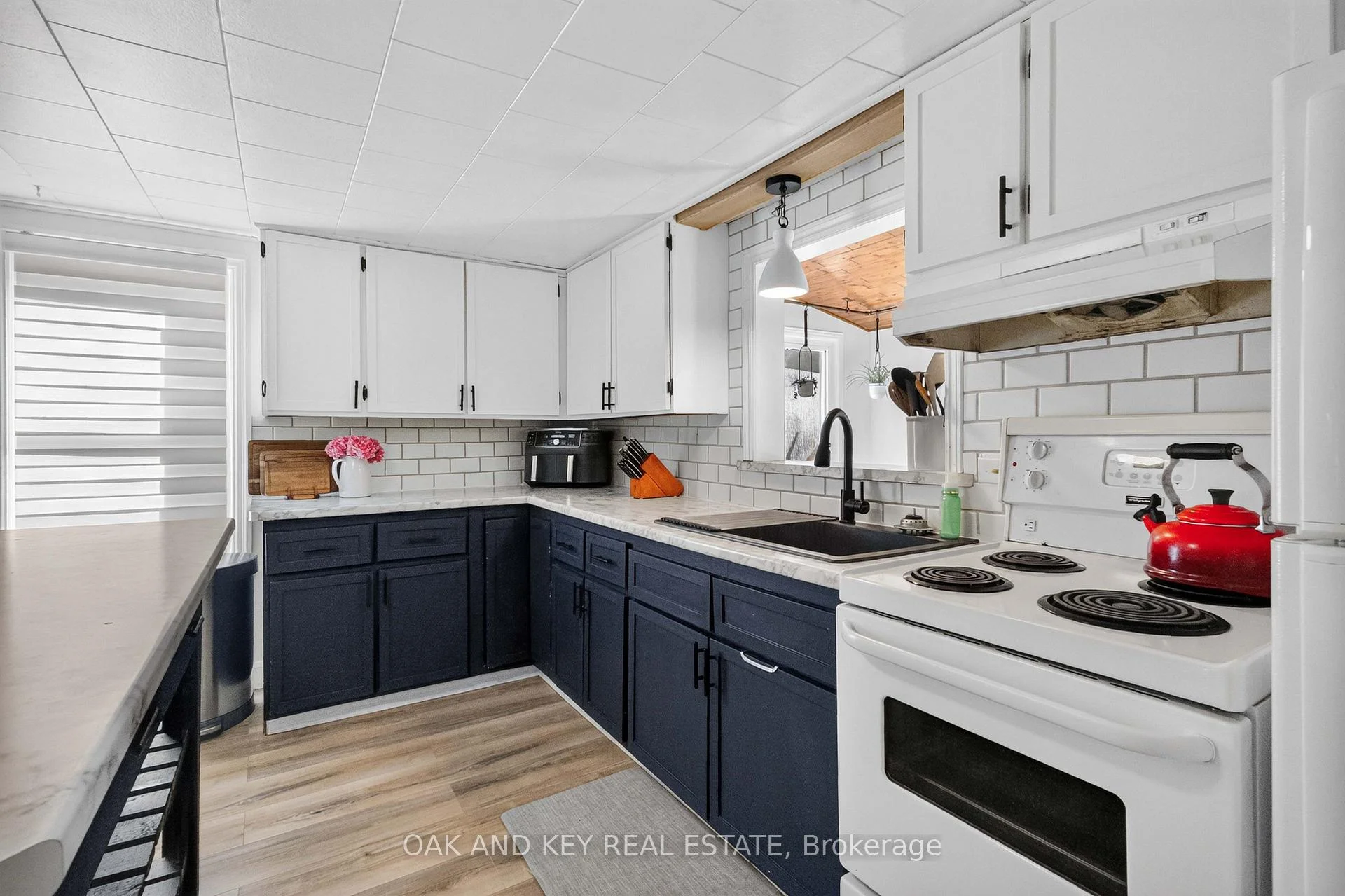 Photo 54 of 125 Keefer Street, Strathroy-Caradoc, SW — HOMEH