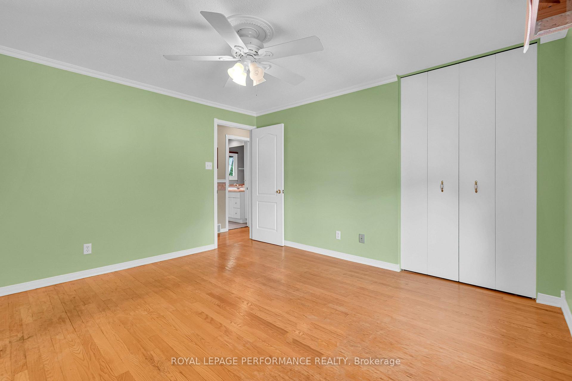 Photo 18 of 1080 Cloverlawn Court, Ottawa, Beacon Hill South — HOMEH