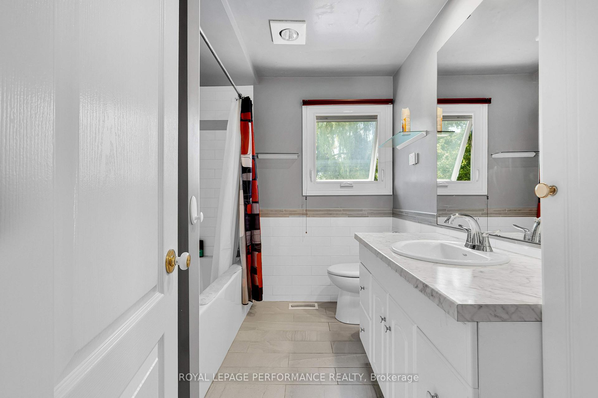 Photo 26 of 1080 Cloverlawn Court, Ottawa, Beacon Hill South — HOMEH