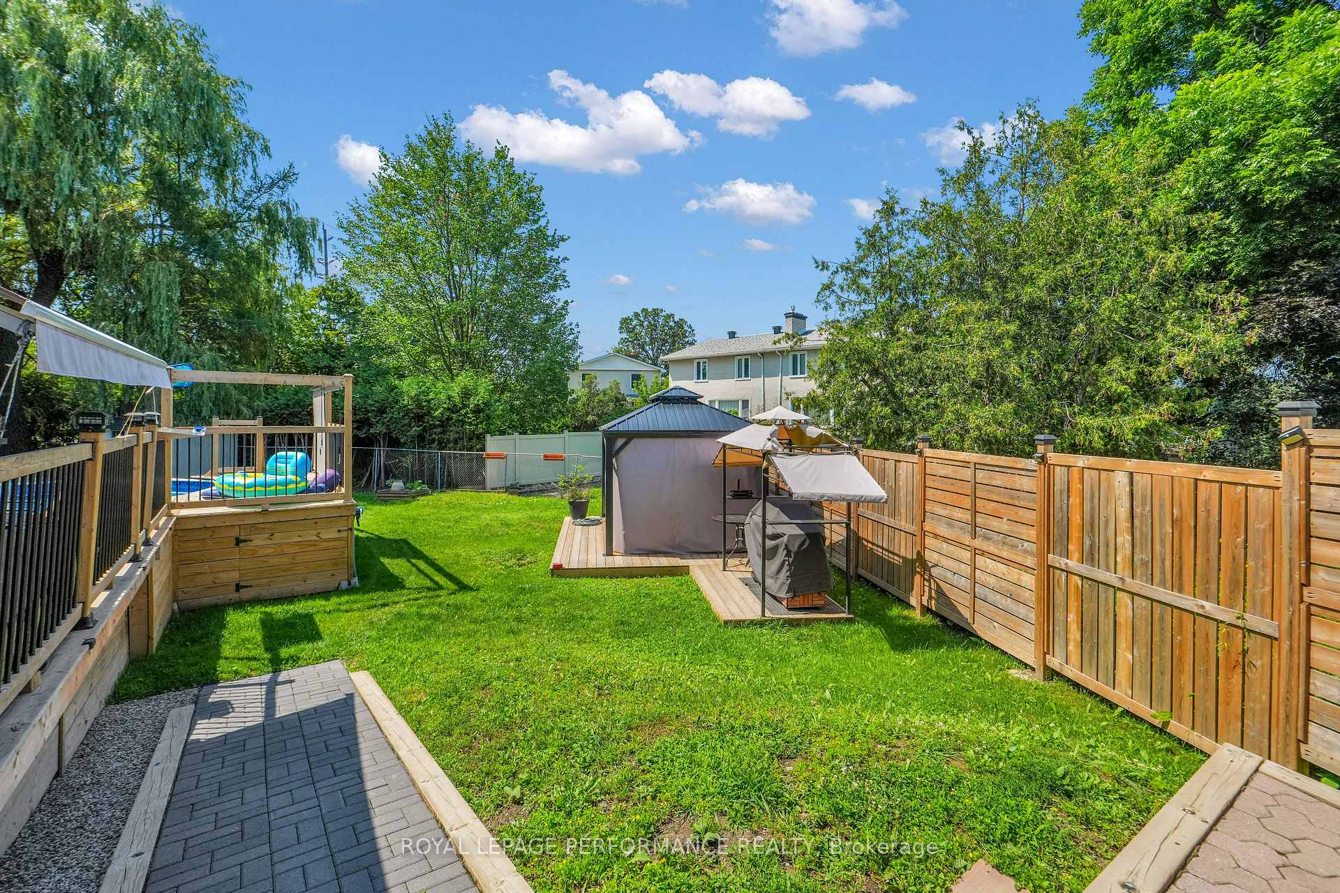 Photo 30 of 1080 Cloverlawn Court, Ottawa, Beacon Hill South — HOMEH
