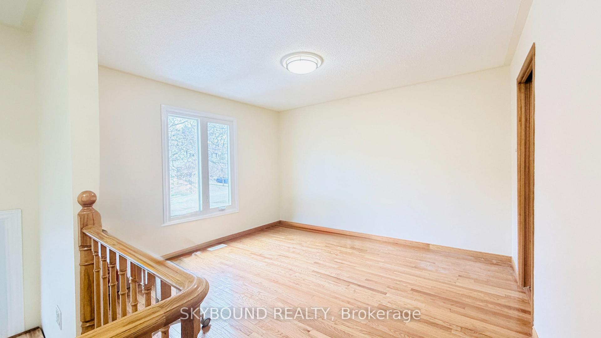 Photo 2 of 1298 Forest Hill, Oakville, Falgarwood — HOMEH