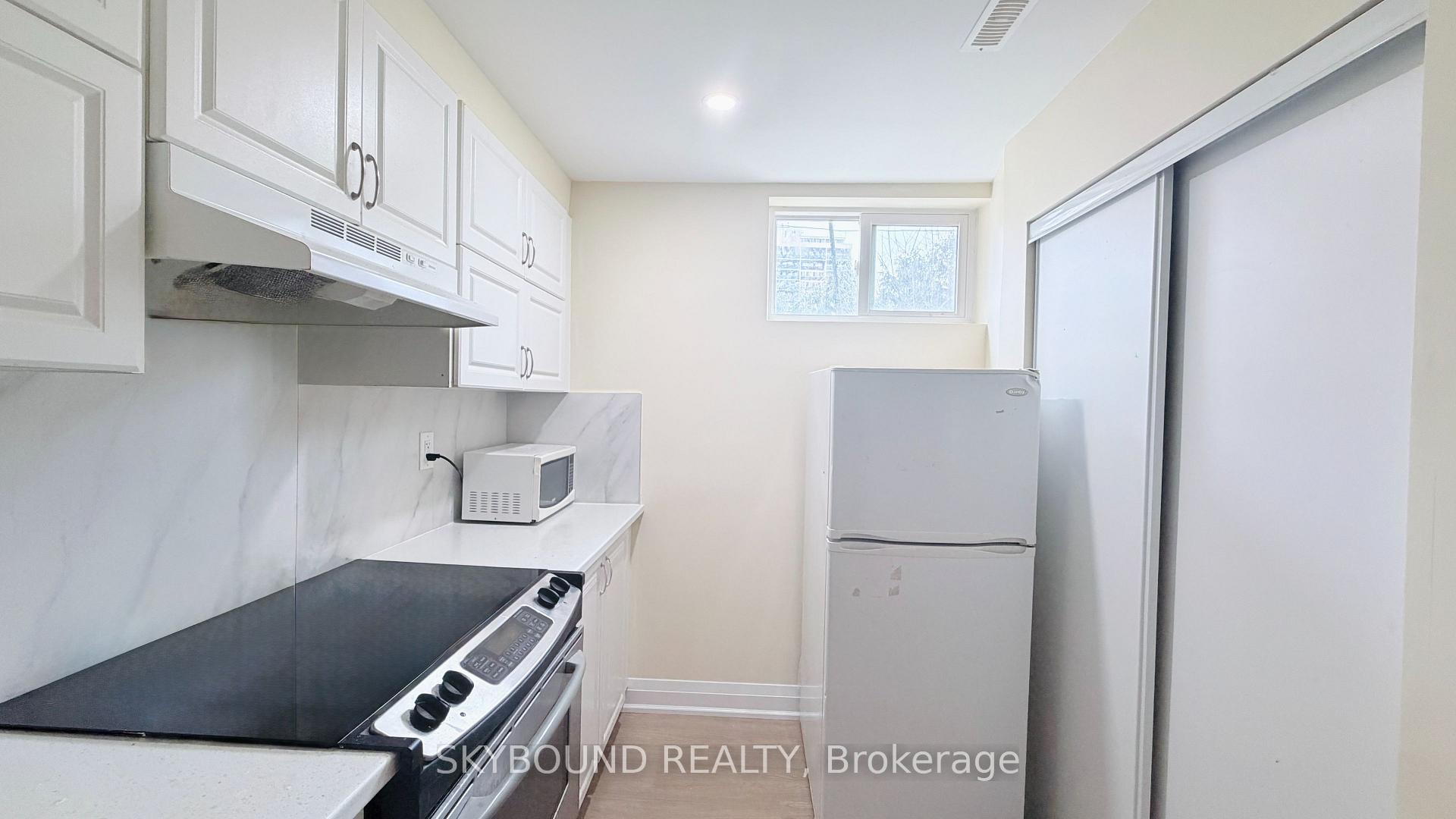 Photo 11 of 1298 Forest Hill, Oakville, Falgarwood — HOMEH
