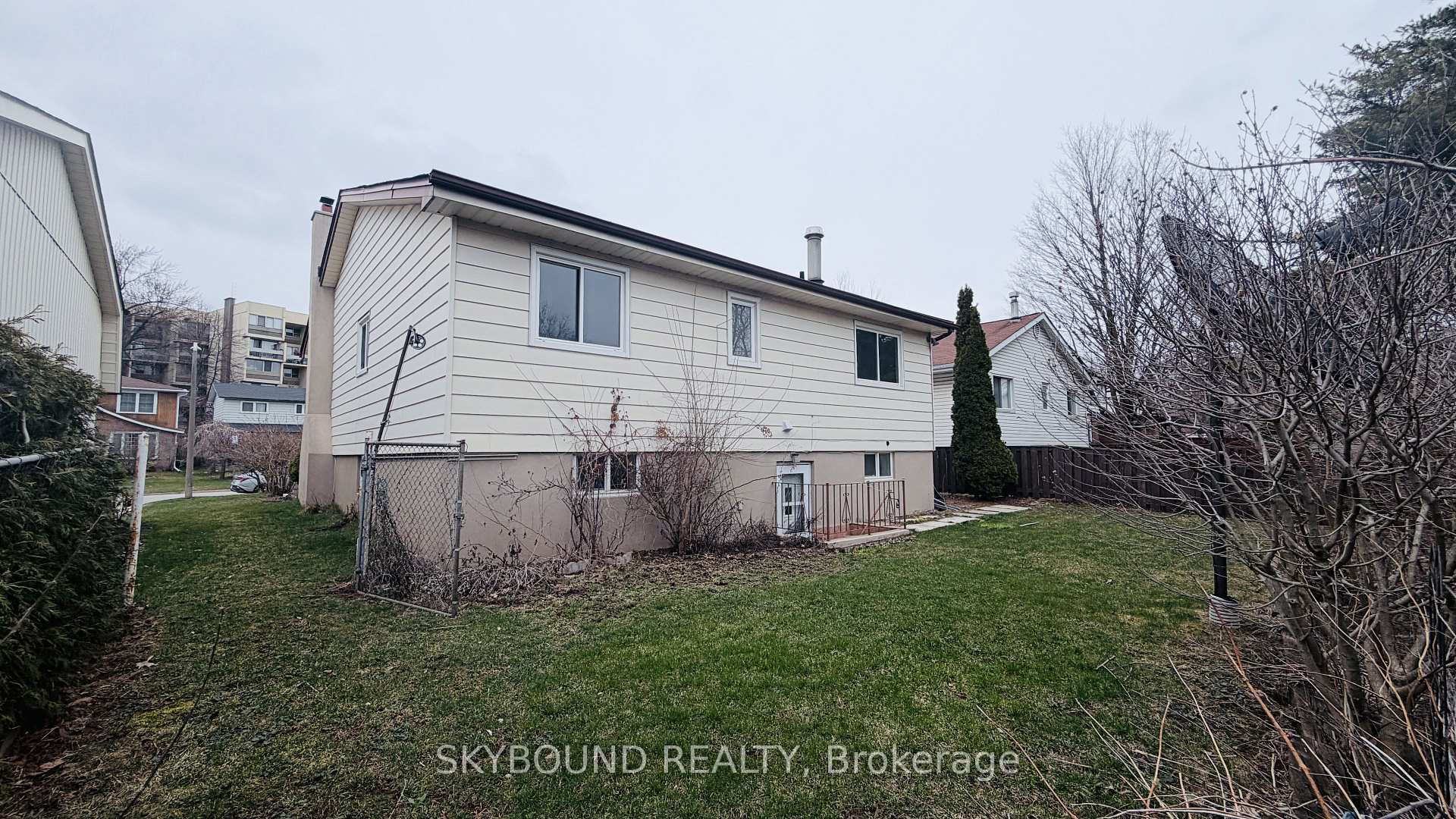 Photo 19 of 1298 Forest Hill, Oakville, Falgarwood — HOMEH