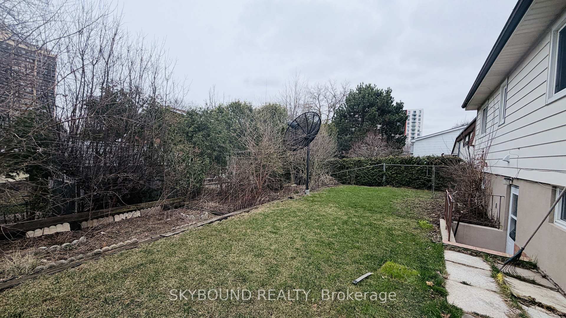 Photo 20 of 1298 Forest Hill, Oakville, Falgarwood — HOMEH