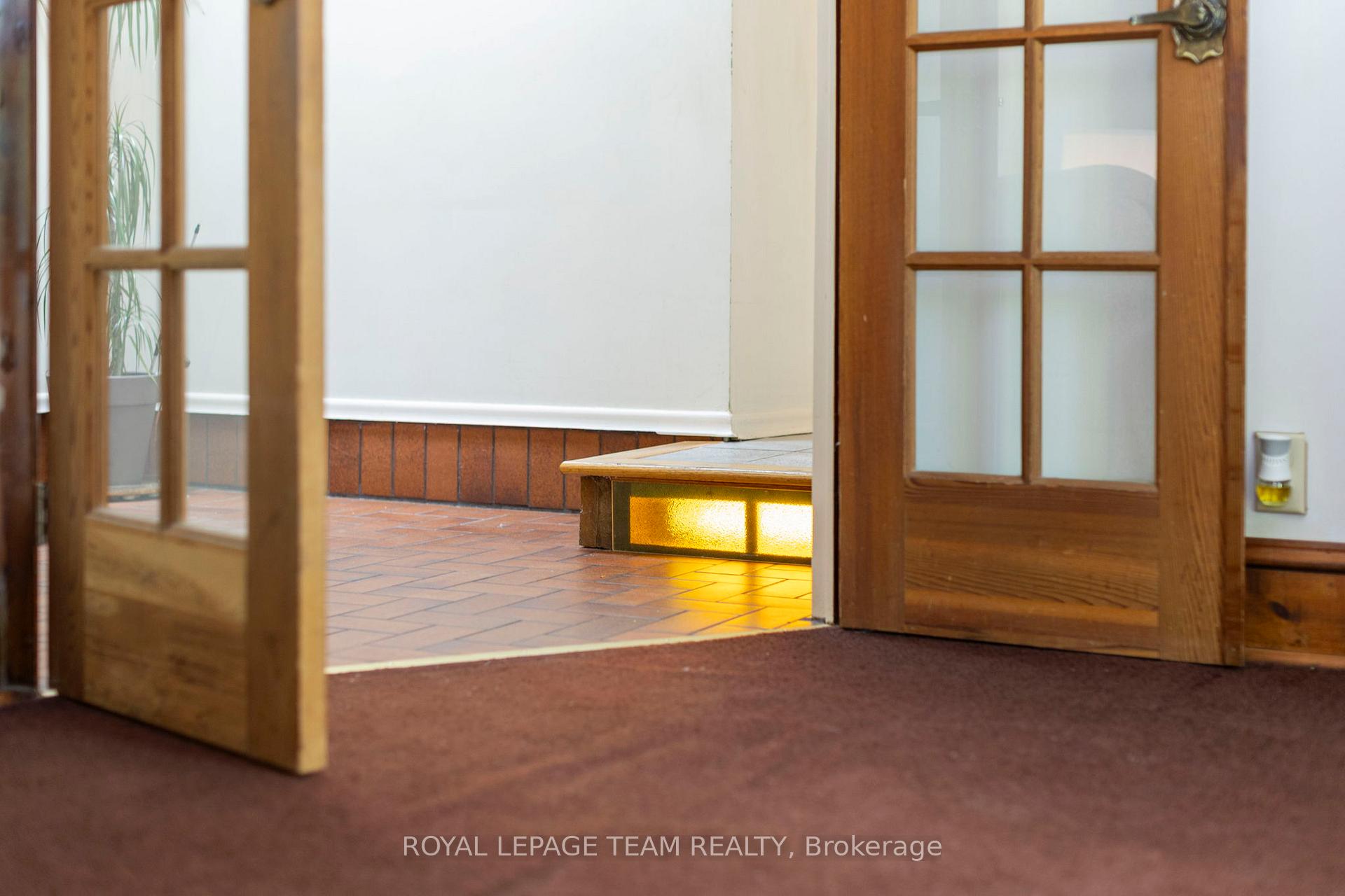 Photo 7 of 4 Leeward Street, Ottawa, Pineglen/Country Place — HOMEH