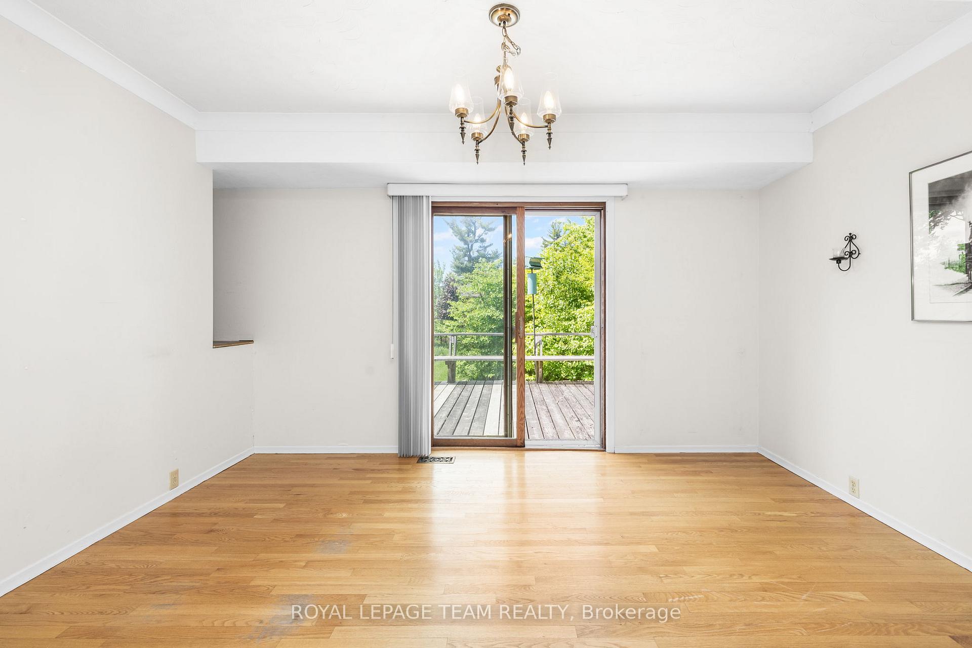 Photo 16 of 4 Leeward Street, Ottawa, Pineglen/Country Place — HOMEH