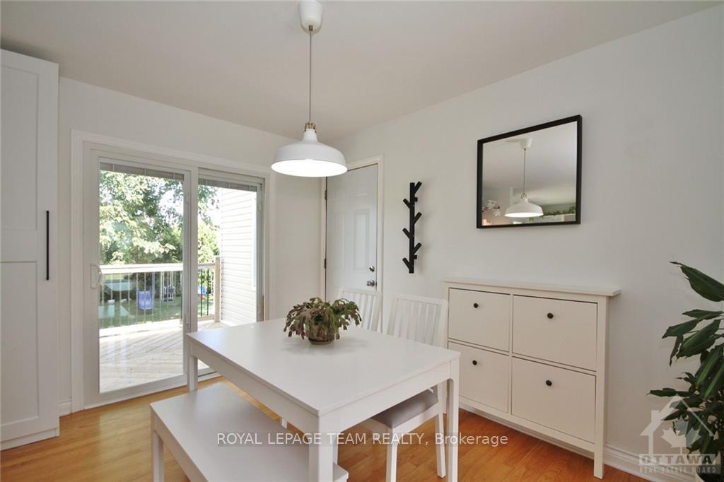 Photo 5 of 5 Lipstan Avenue N, Ottawa, City View/Skyline/Fisher Heights/Parkwood Hills — HOMEH