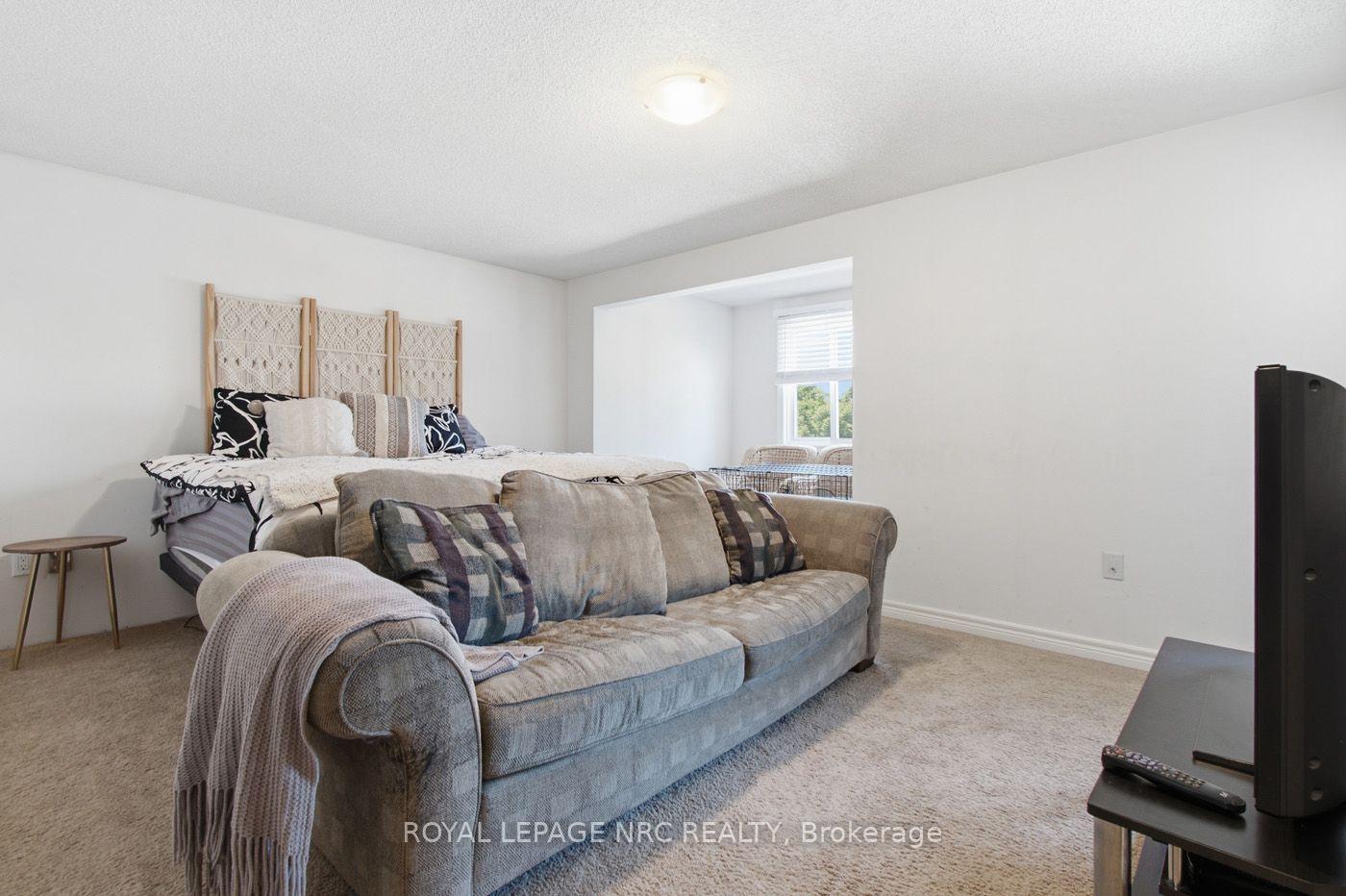 Photo 16 of 5 Culligan Crescent, Thorold, Confederation Heights — HOMEH