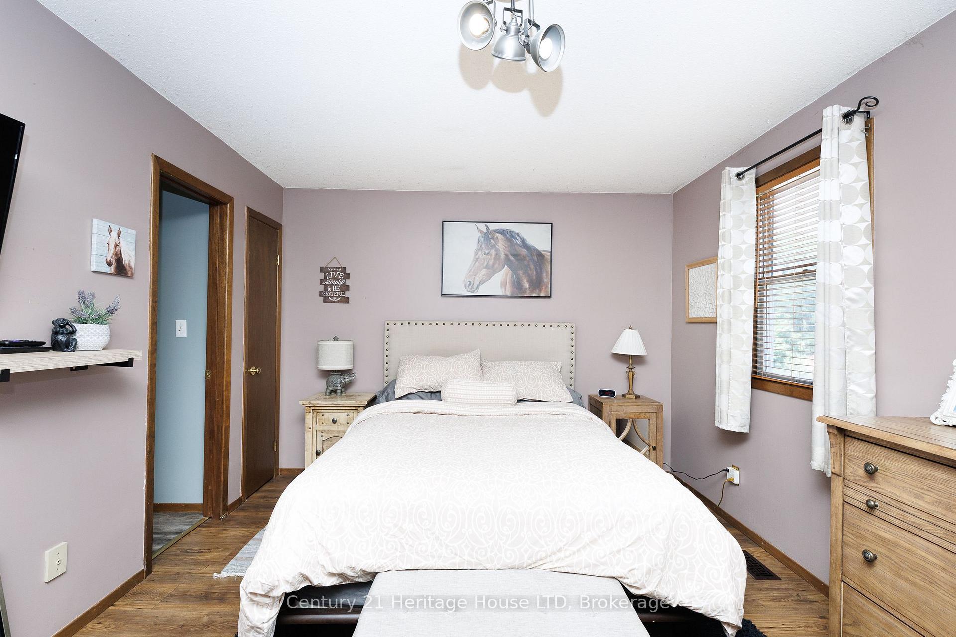 Photo 18 of 6477 Malibu Drive, Niagara Falls, West Wood — HOMEH