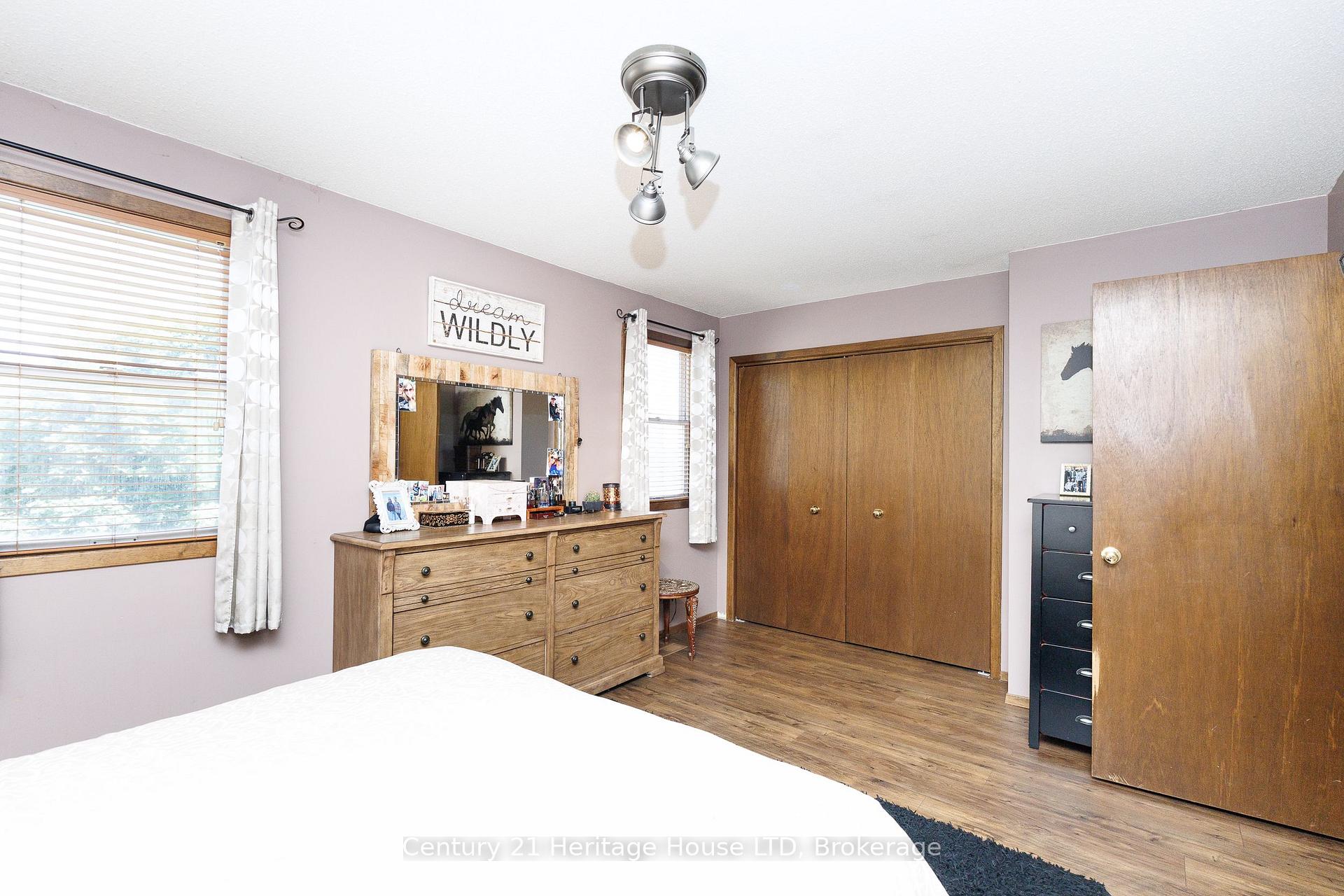 Photo 19 of 6477 Malibu Drive, Niagara Falls, West Wood — HOMEH