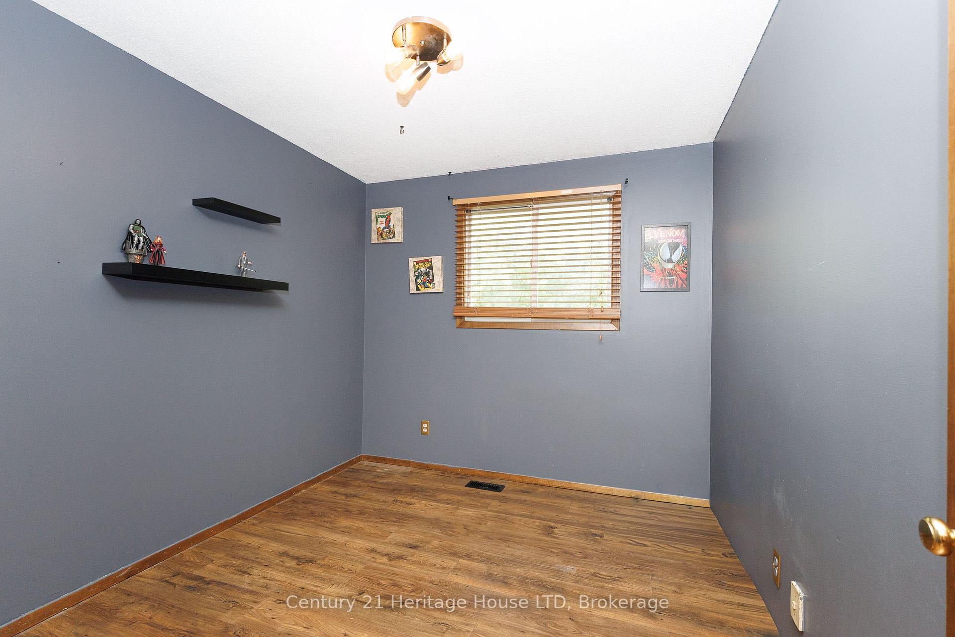 Photo 27 of 6477 Malibu Drive, Niagara Falls, West Wood — HOMEH