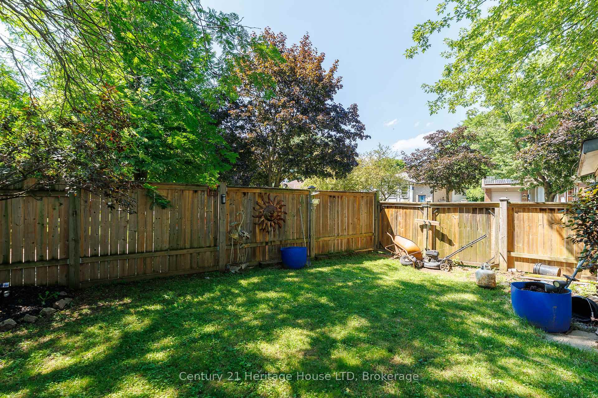 Photo 41 of 6477 Malibu Drive, Niagara Falls, West Wood — HOMEH
