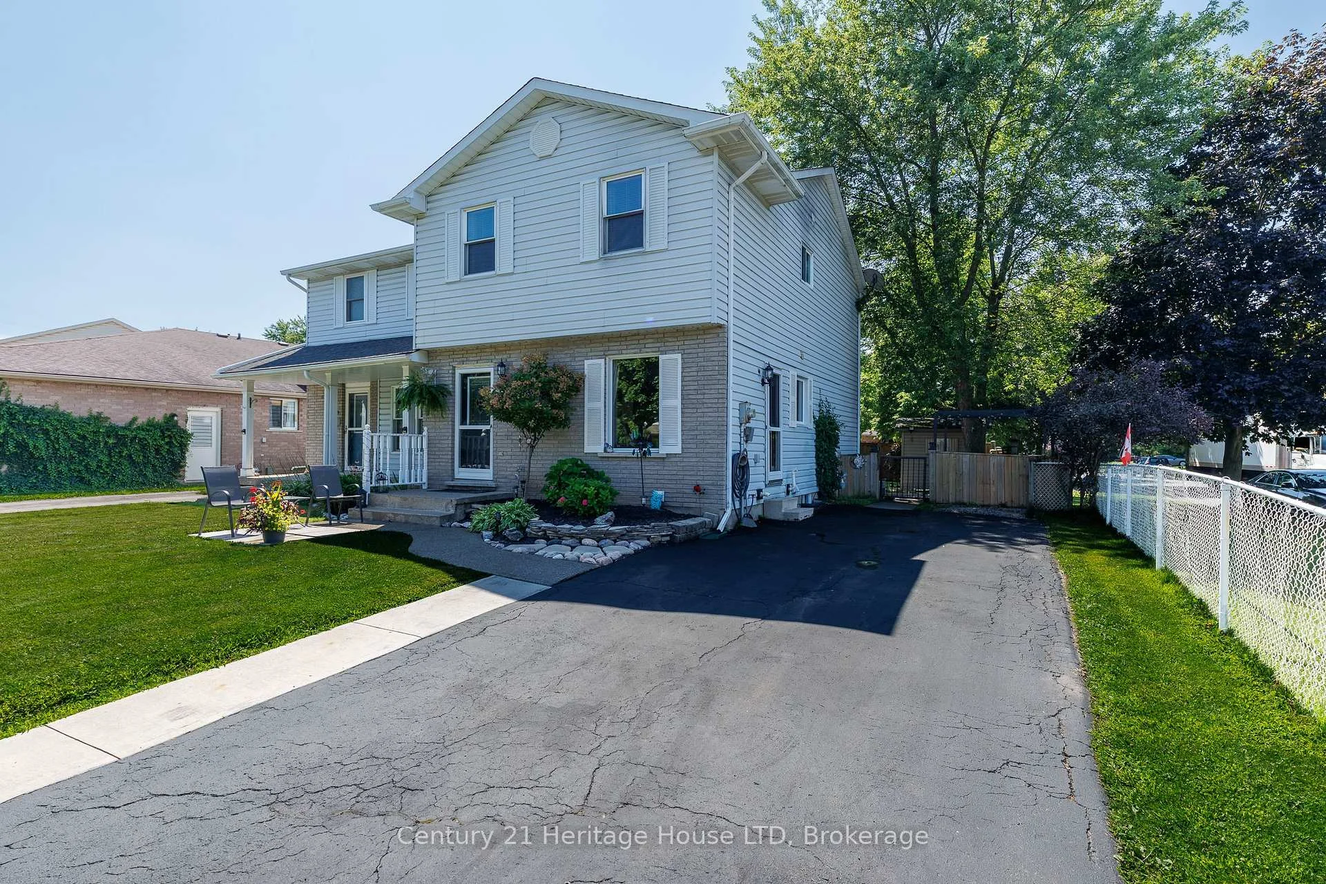 Photo 43 of 6477 Malibu Drive, Niagara Falls, West Wood — HOMEH