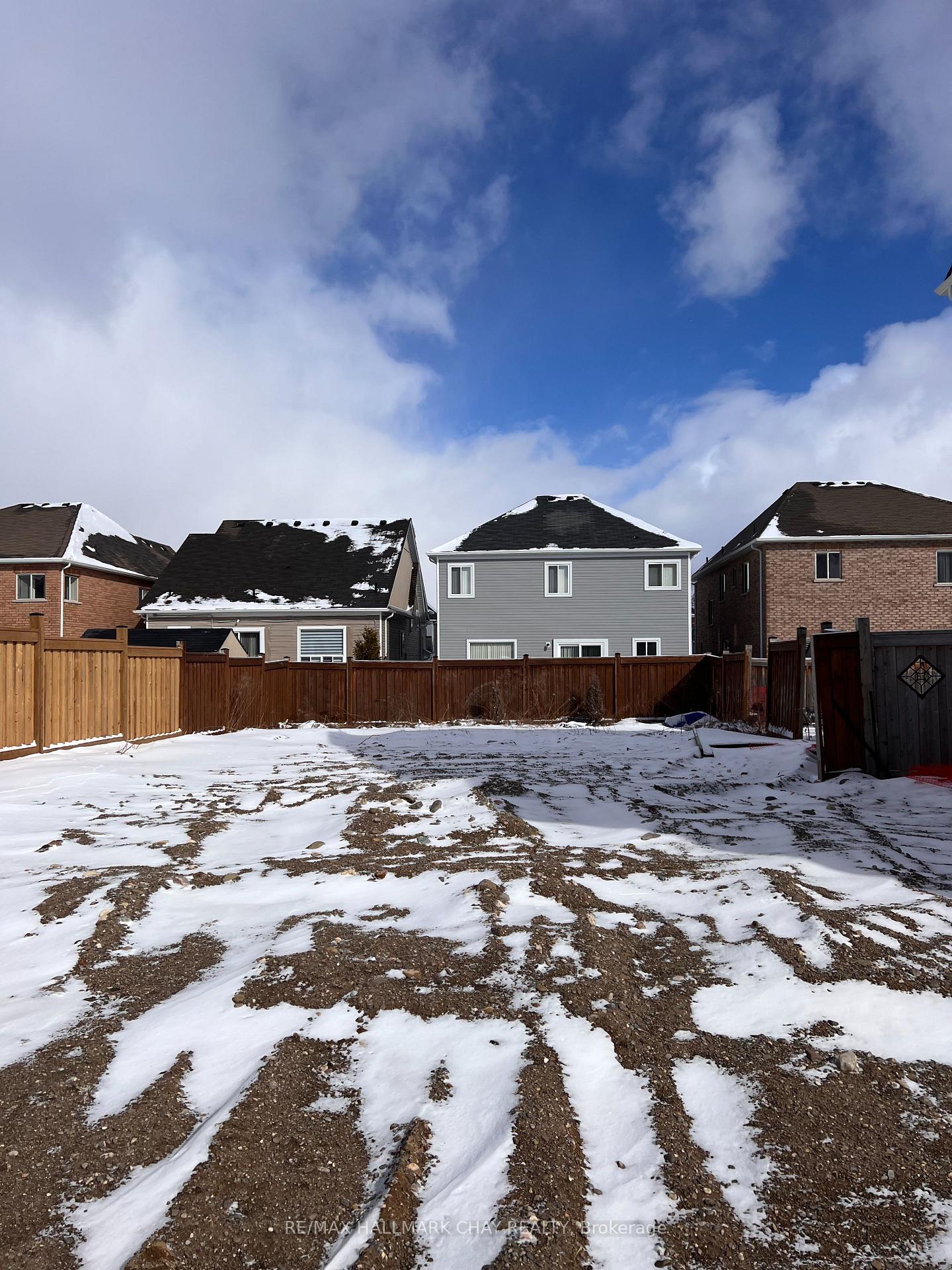 Photo 3 of 837 O'Reilly Crescent, Shelburne — HOMEH