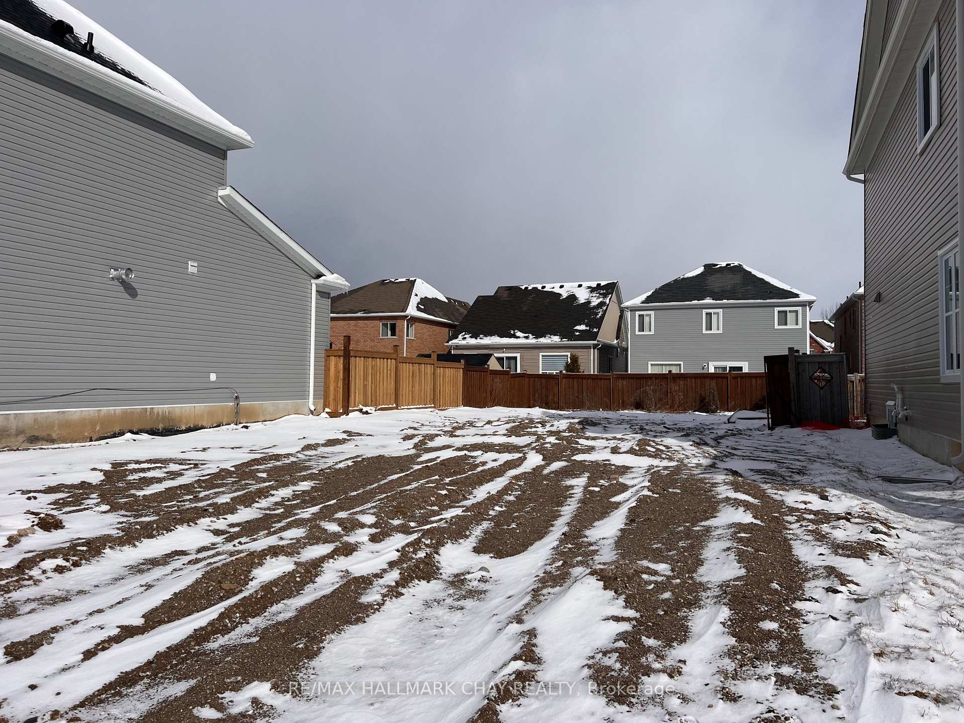 Photo 8 of 837 O'Reilly Crescent, Shelburne — HOMEH