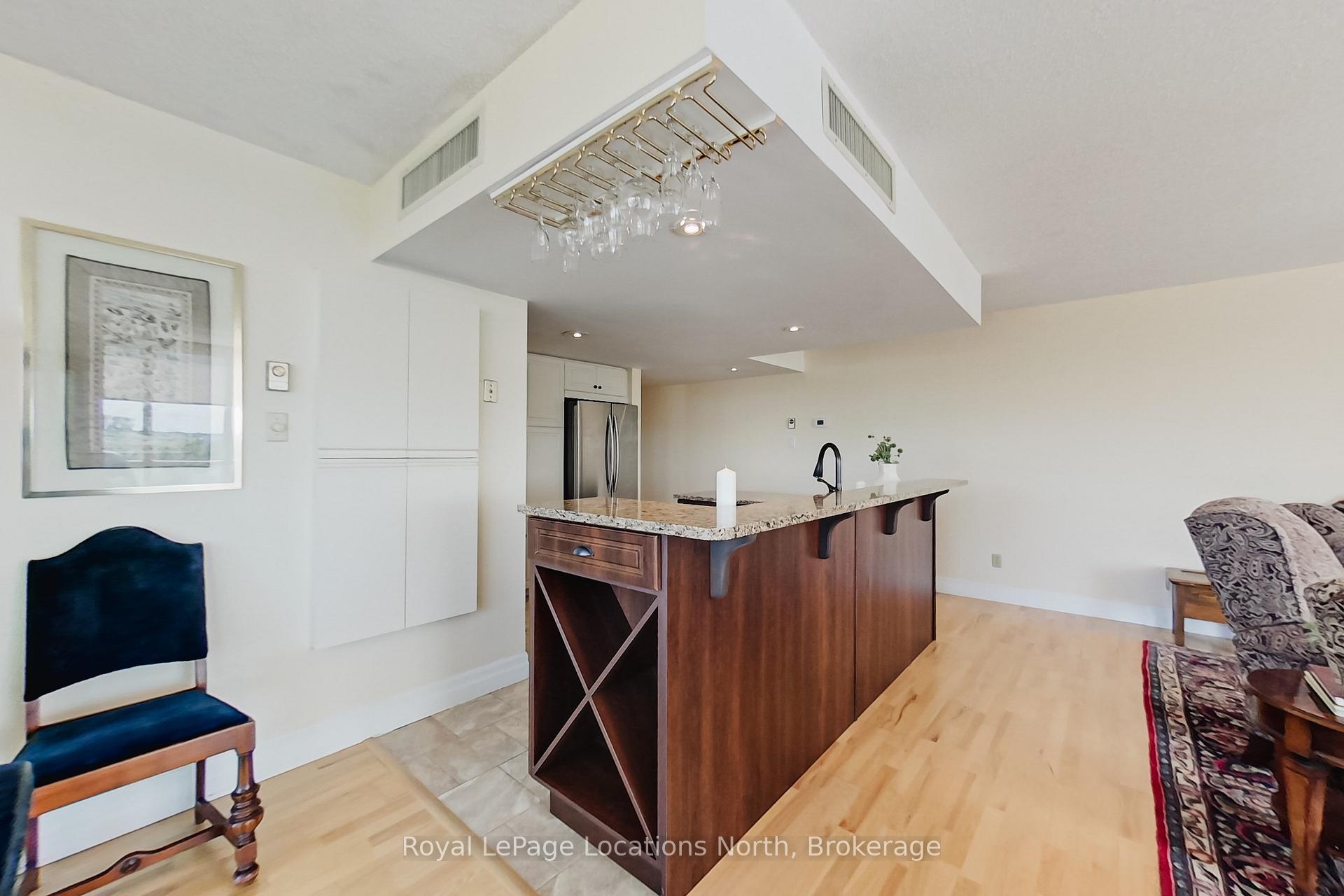 Photo 13 of Unit 706, 24 Ramblings Way, Collingwood — HOMEH