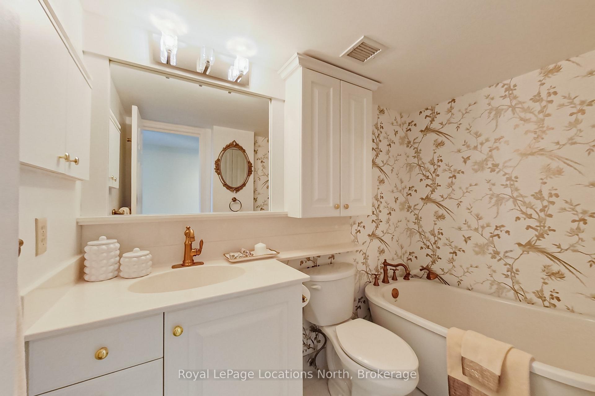 Photo 26 of Unit 706, 24 Ramblings Way, Collingwood — HOMEH