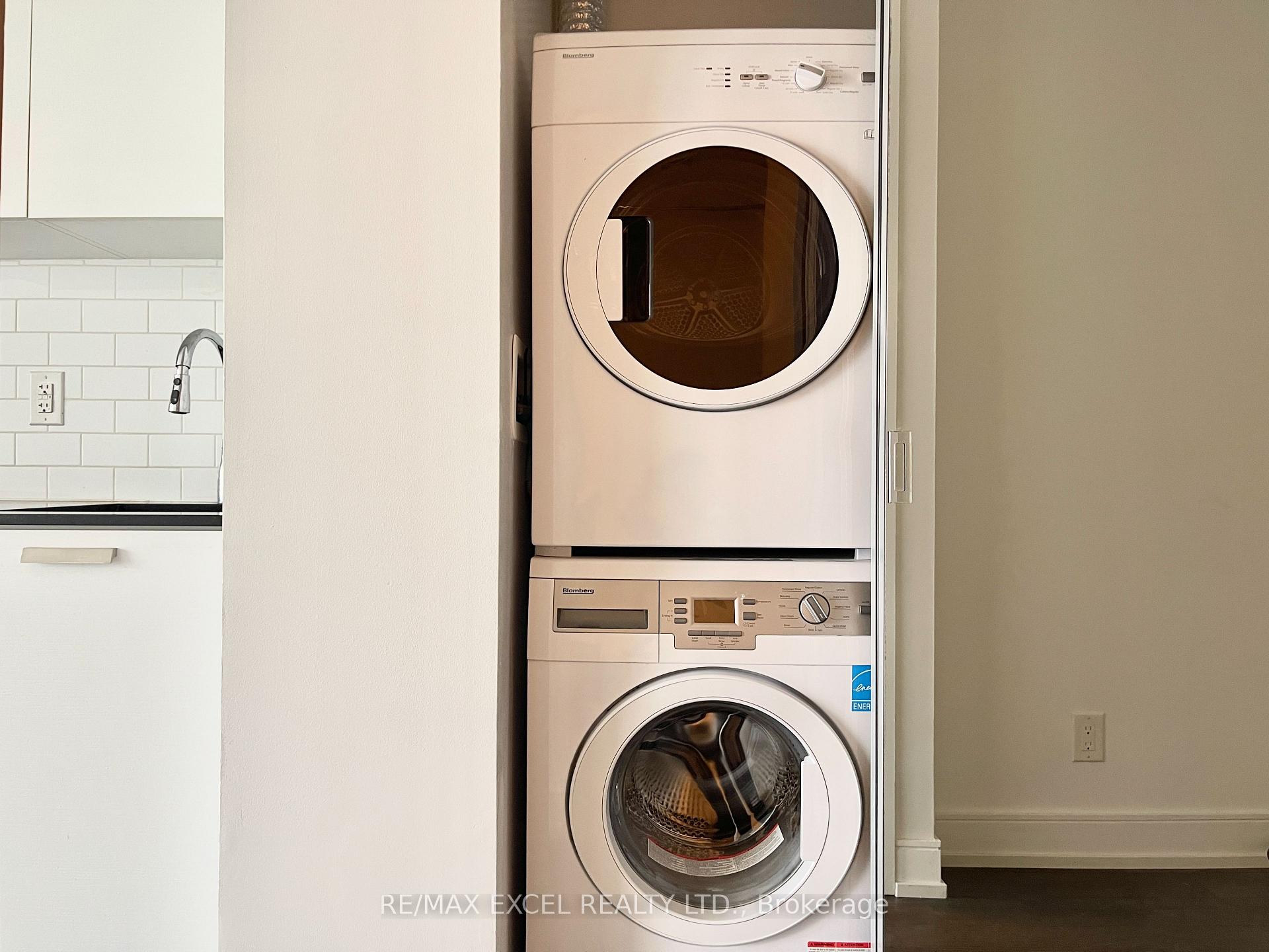 Photo 7 of Unit 2208, 42 Charles Street E, Toronto, Church-Yonge Corridor — HOMEH
