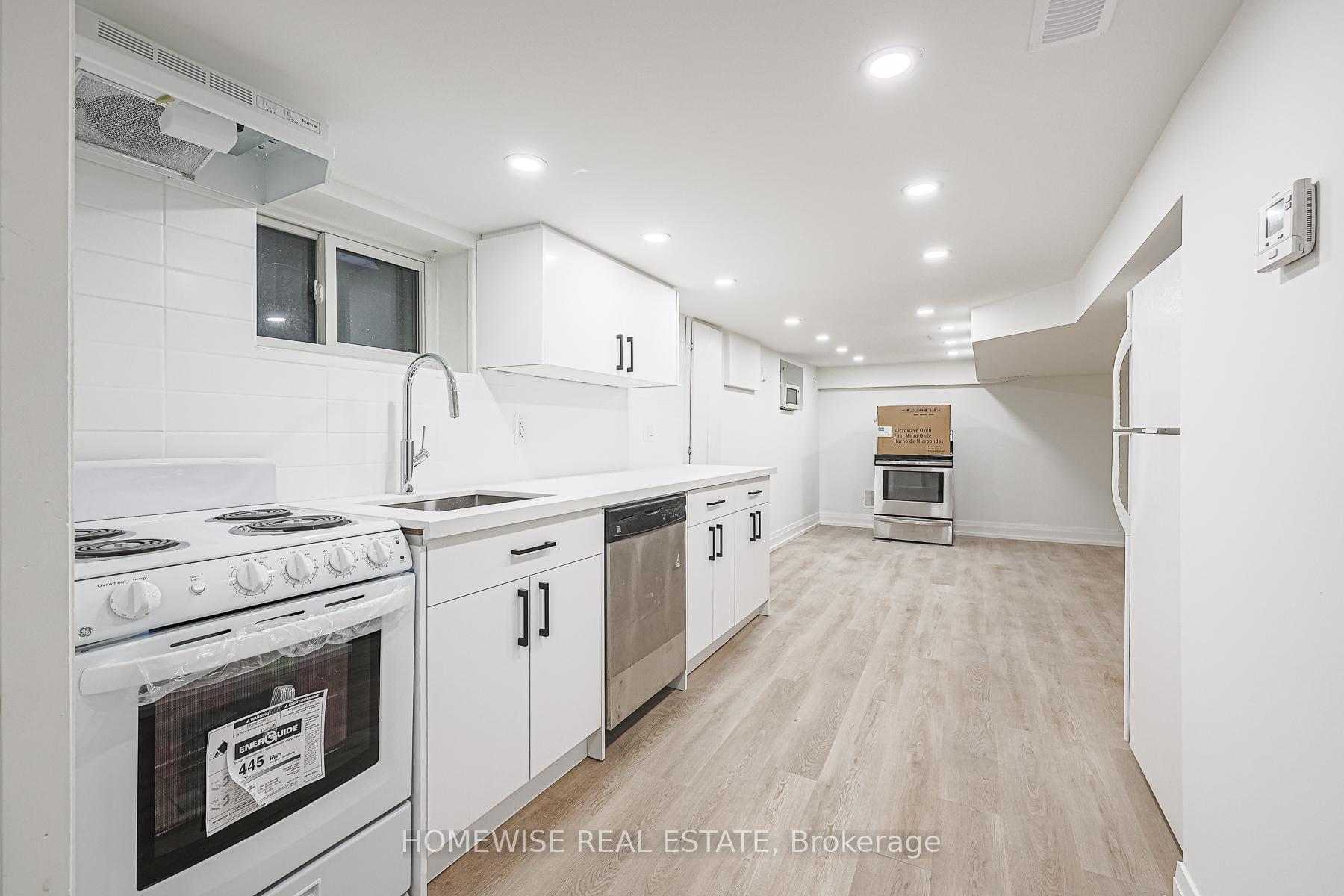 Photo 4 of Unit Lower, 81 Shields Avenue, Toronto, Lawrence Park South — HOMEH