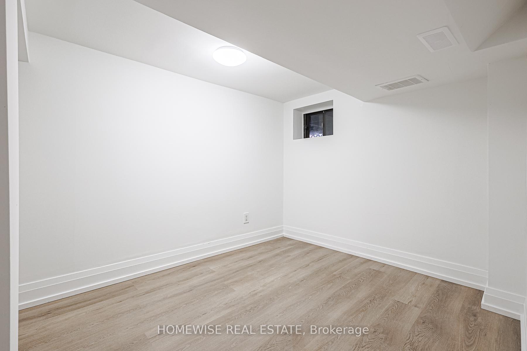 Photo 10 of Unit Lower, 81 Shields Avenue, Toronto, Lawrence Park South — HOMEH