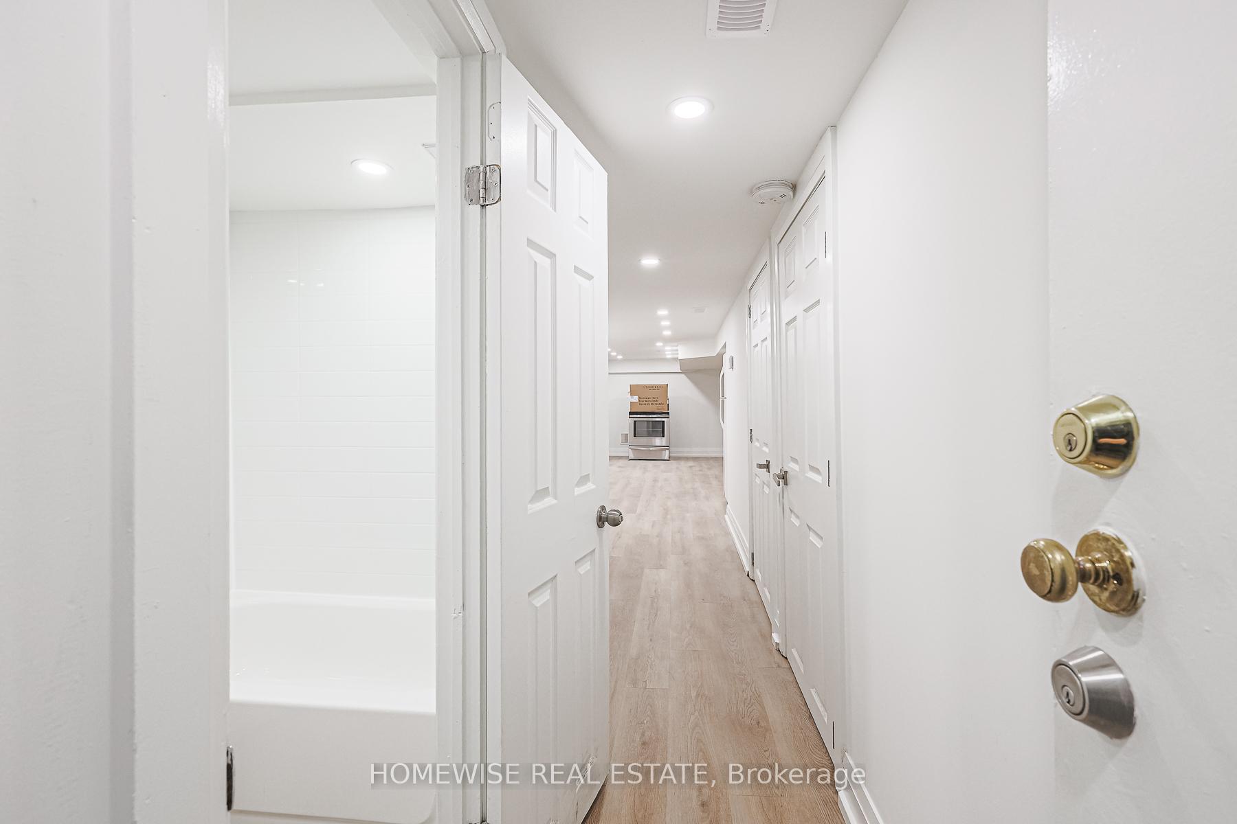 Photo 16 of Unit Lower, 81 Shields Avenue, Toronto, Lawrence Park South — HOMEH