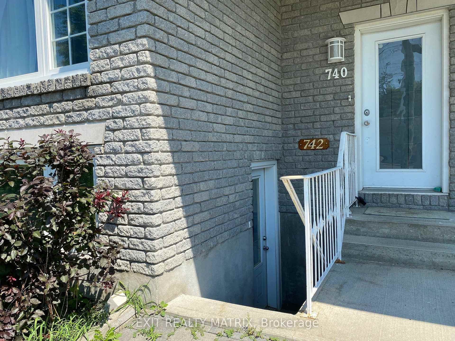 Photo 2 of 742 Laval Street, Casselman, Casselman — HOMEH